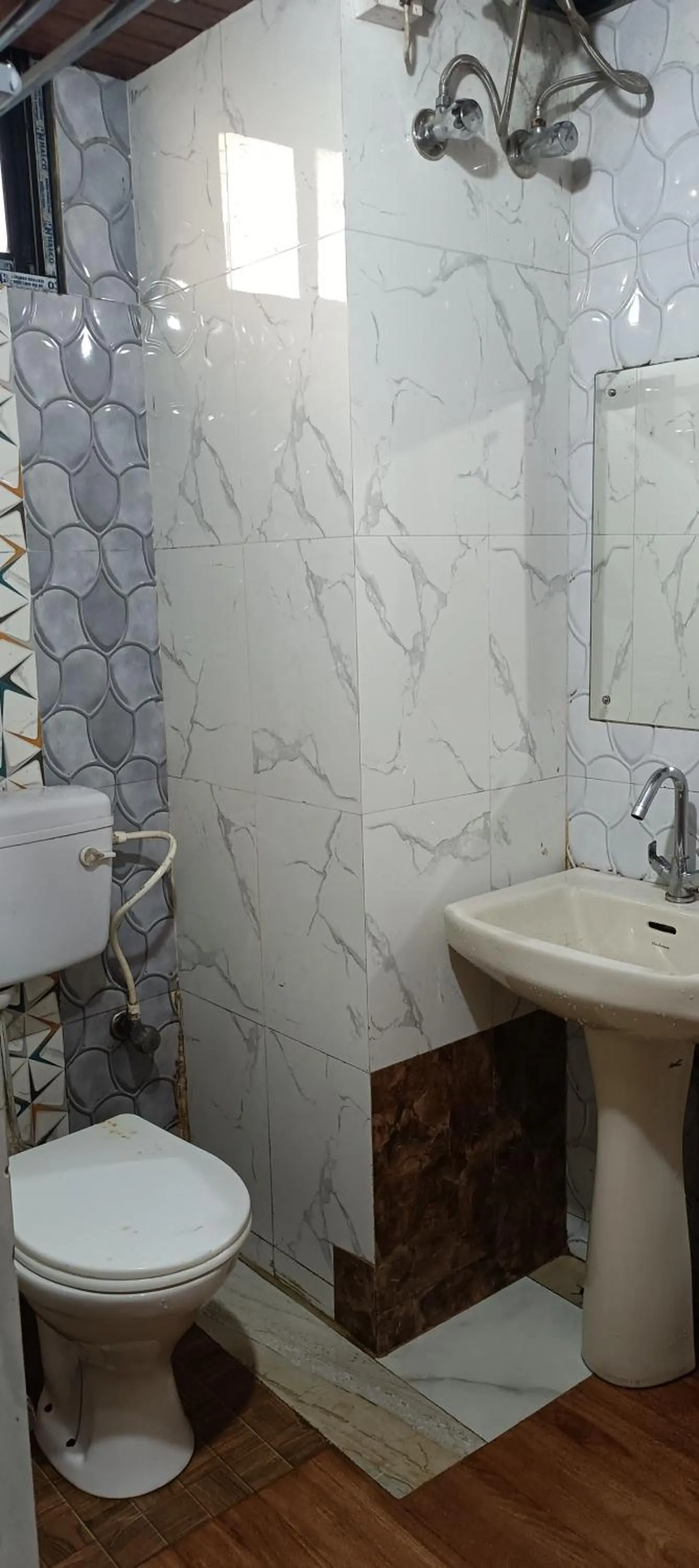 Shower in Hotel Assembly