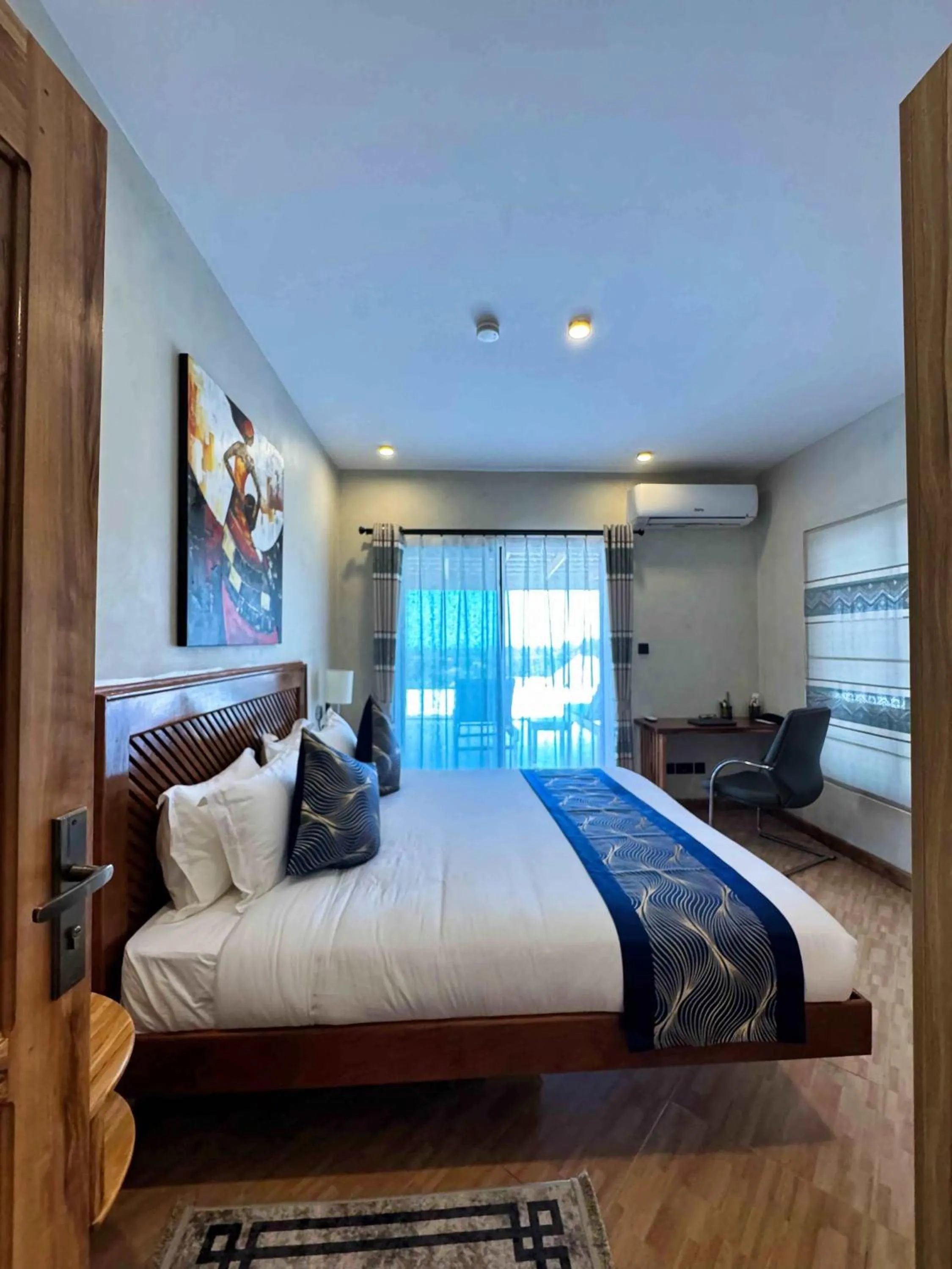 Property building, Bed in Moshono Hillside