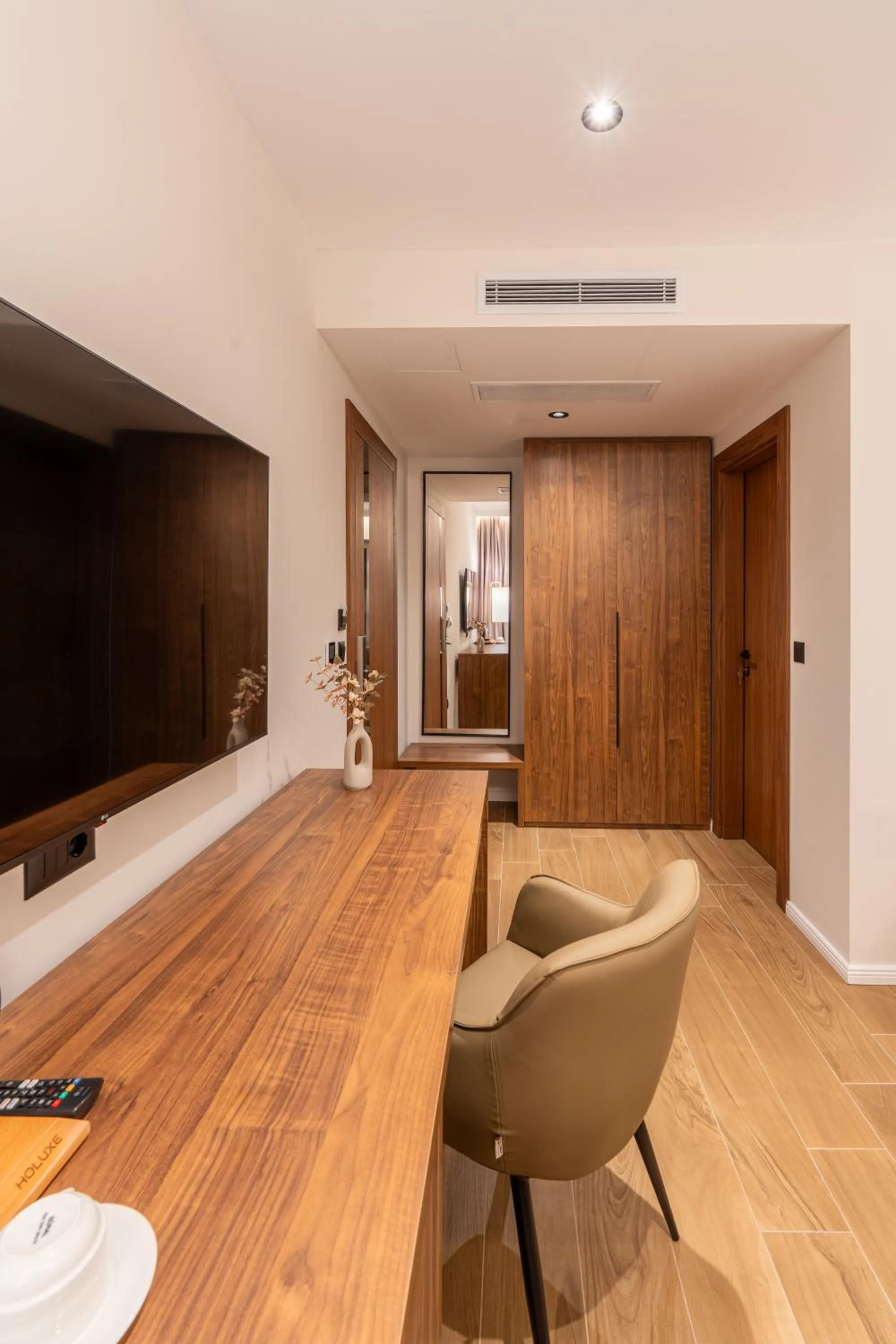 TV and multimedia in Ruby Hotel Prishtina