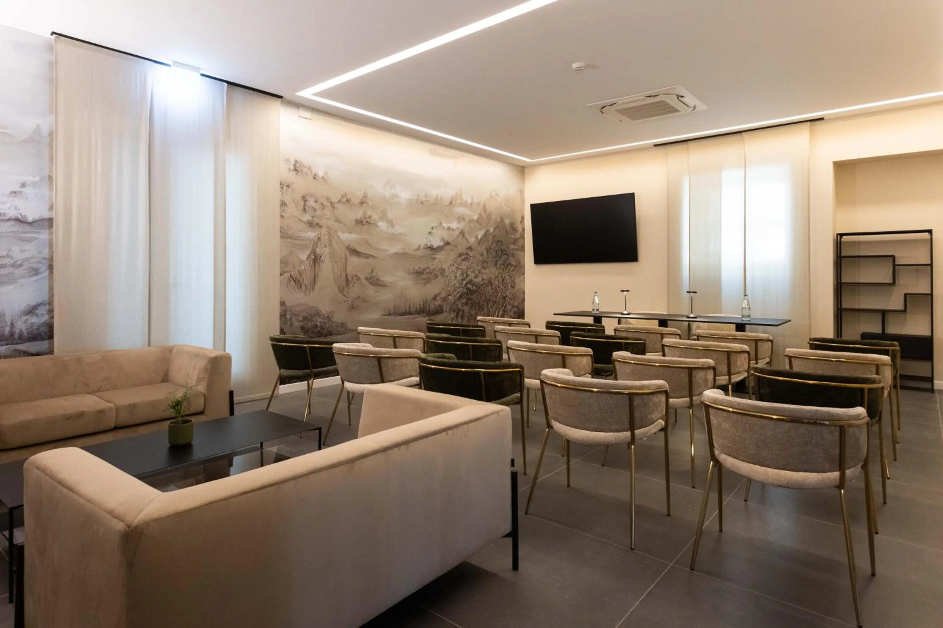 TV and multimedia in Mondello Glam Hotel & Terrace