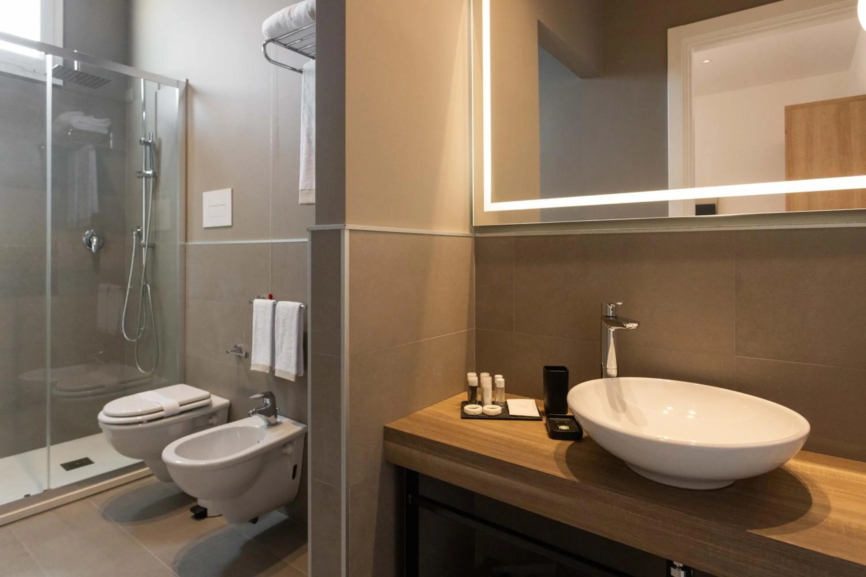 Shower in Mondello Glam Hotel & Terrace