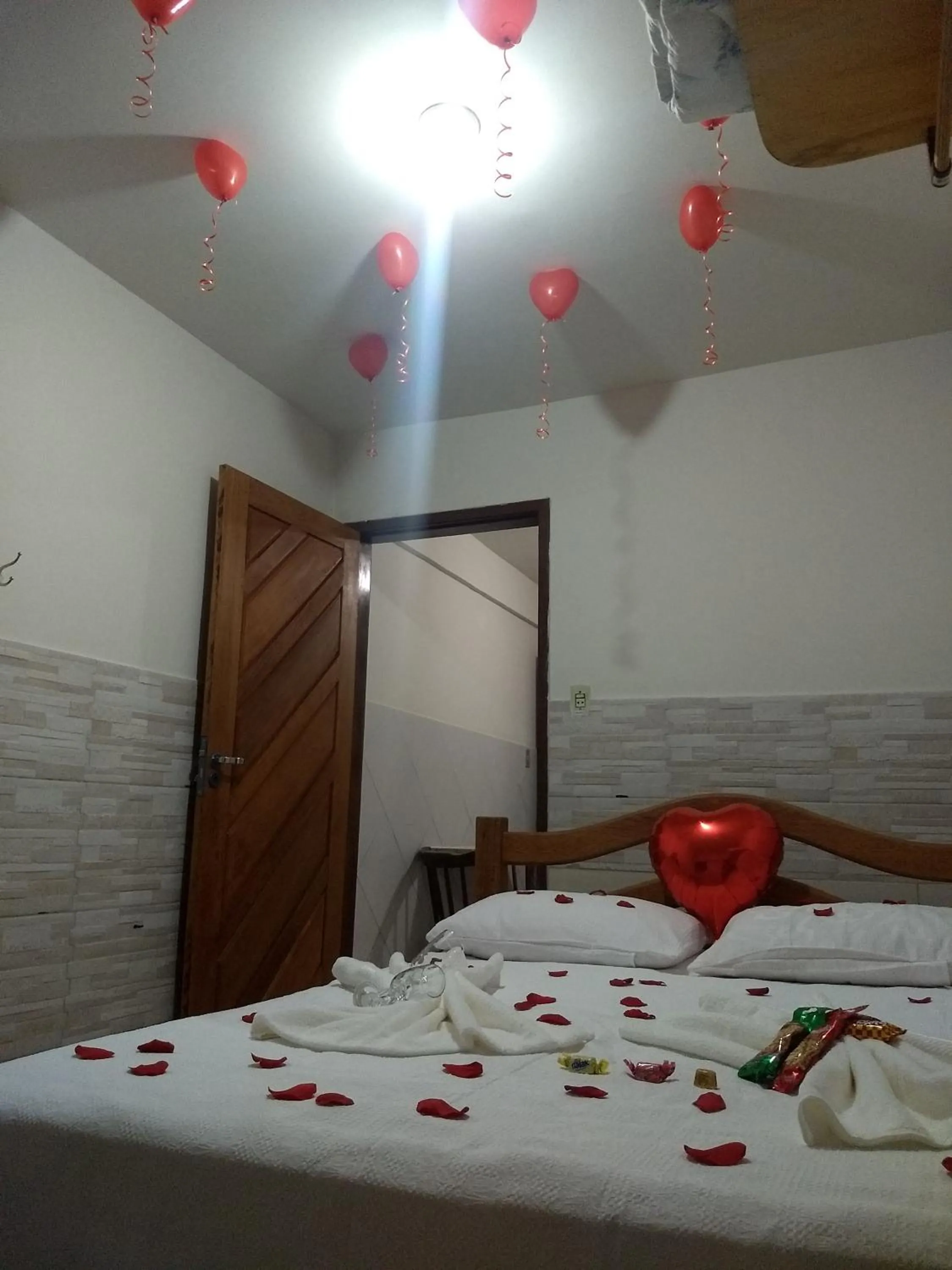 Photo of the whole room, Bed in Pousada Santa Fé