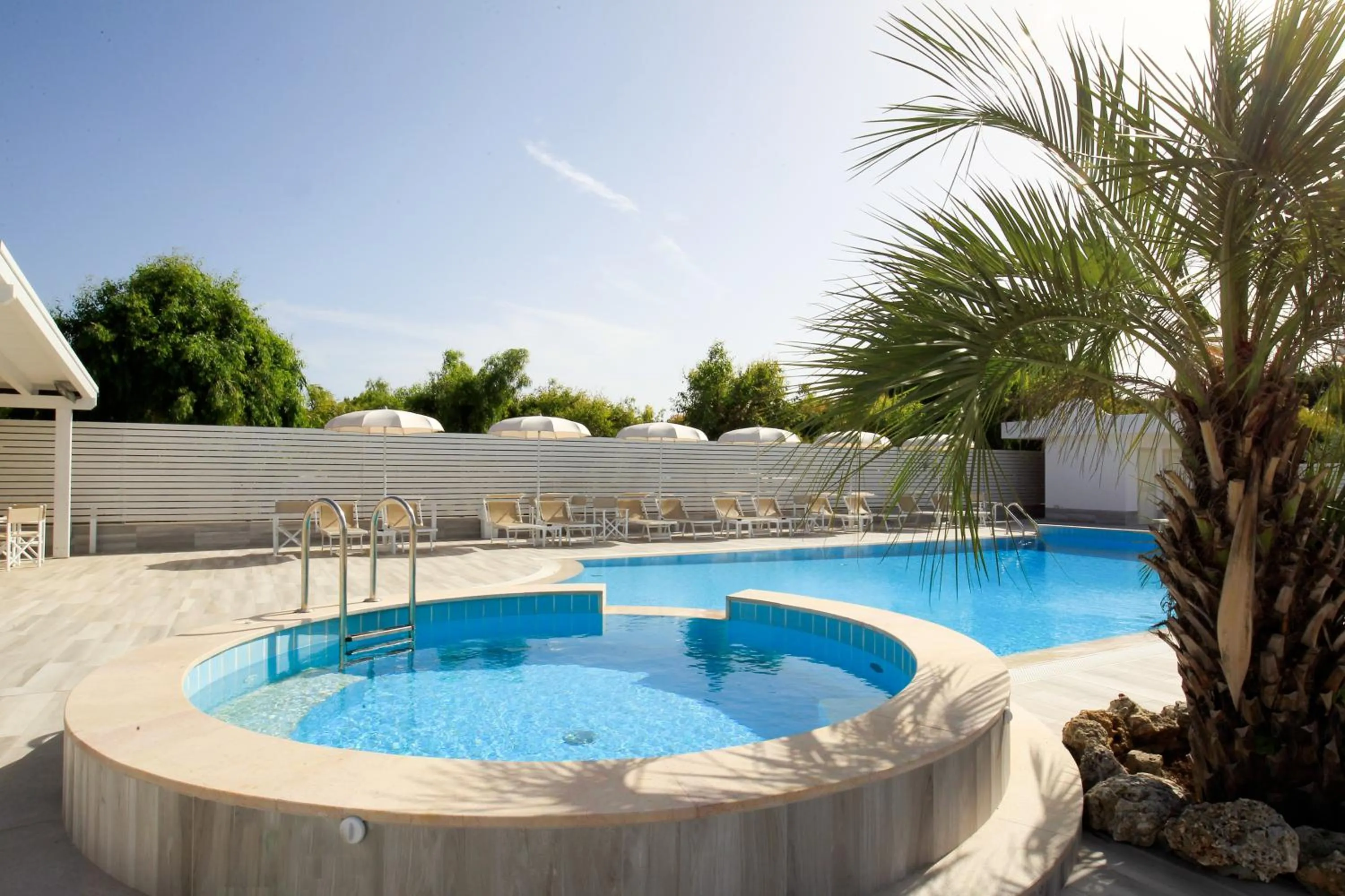 Swimming pool in Garden Hotel Ripa