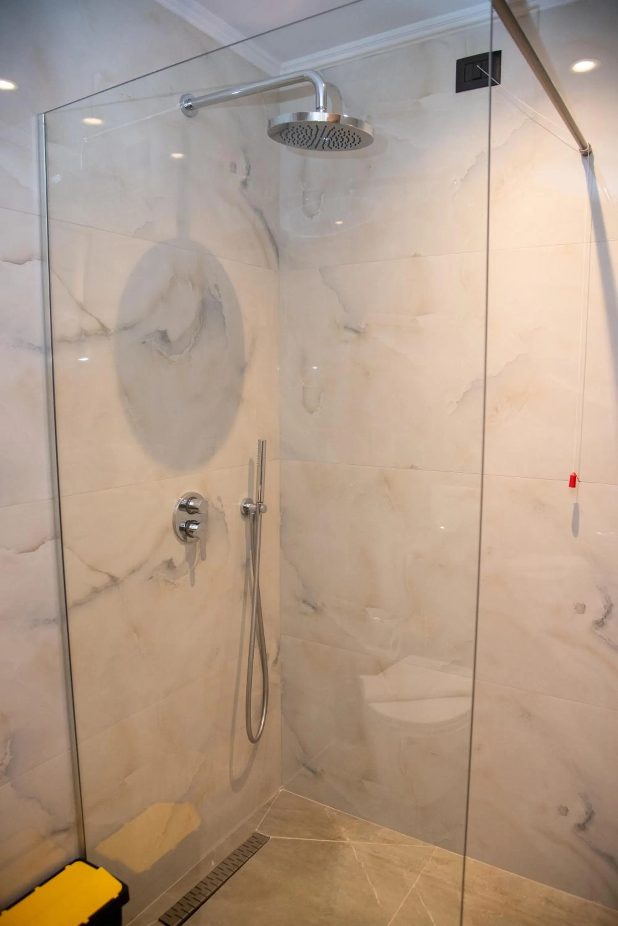 Shower in Adria Palace