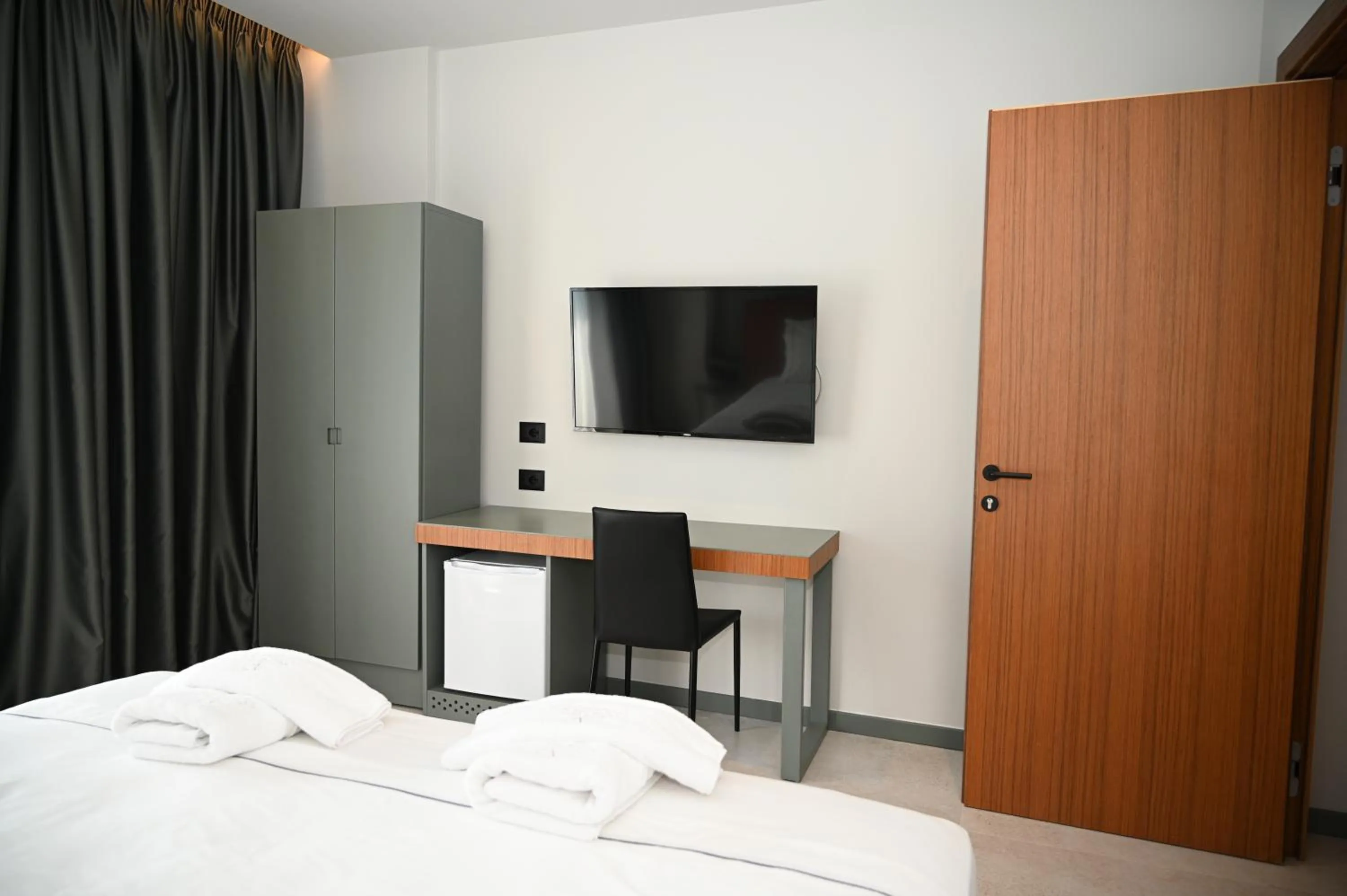 Bedroom, Bed in Adria Palace