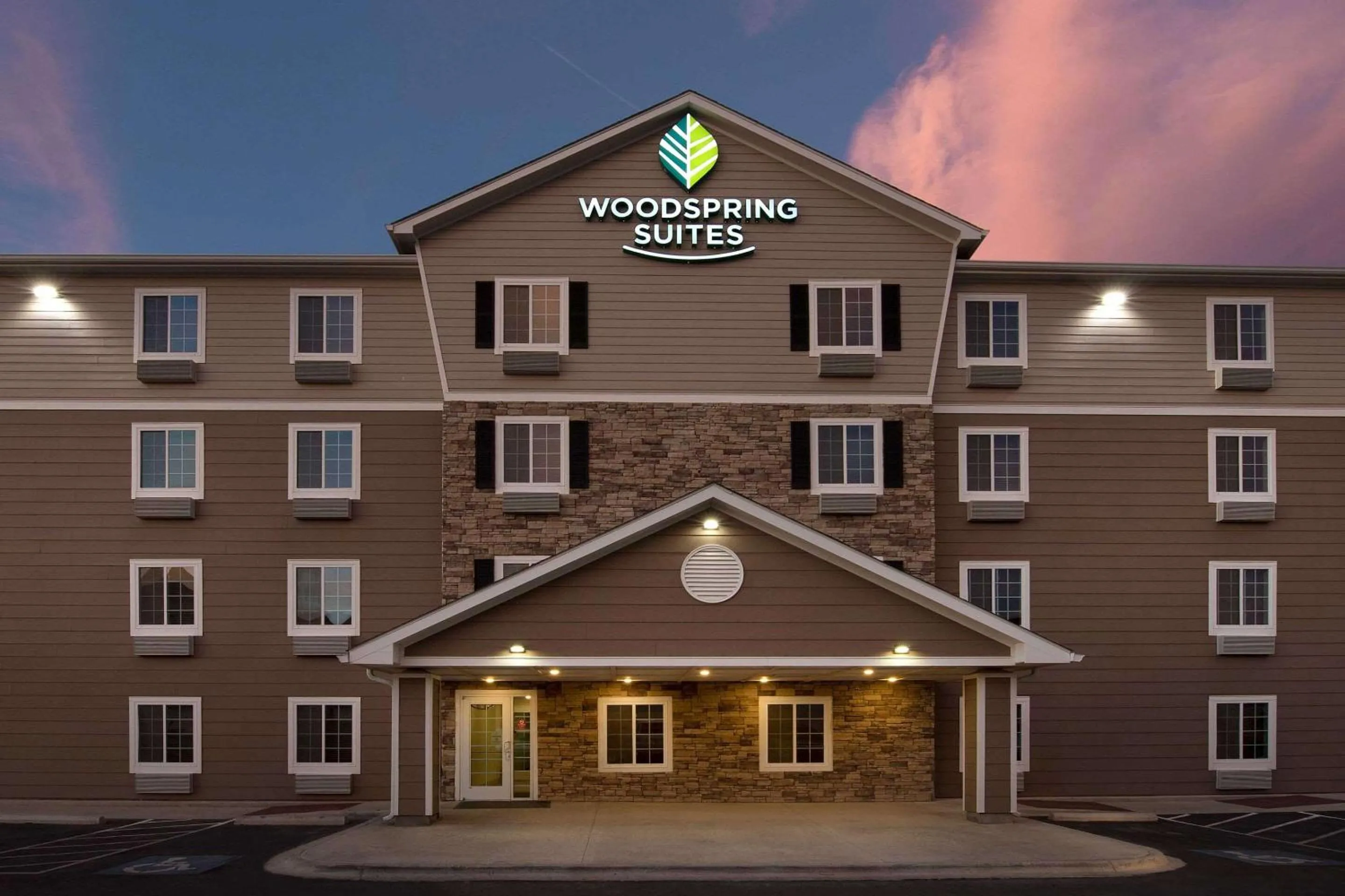 Property building in WoodSpring Suites Odessa