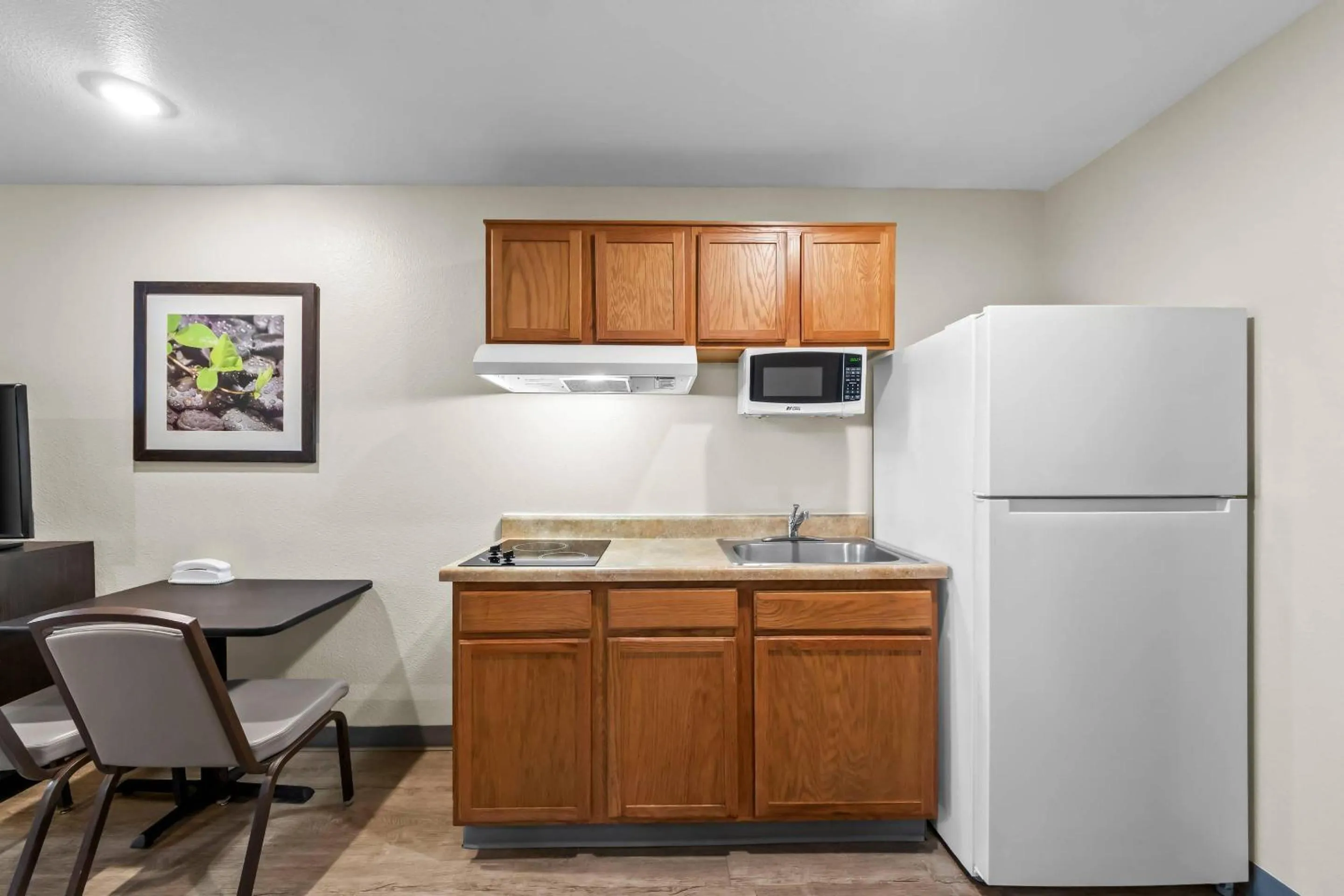 Bedroom in WoodSpring Suites San Antonio South