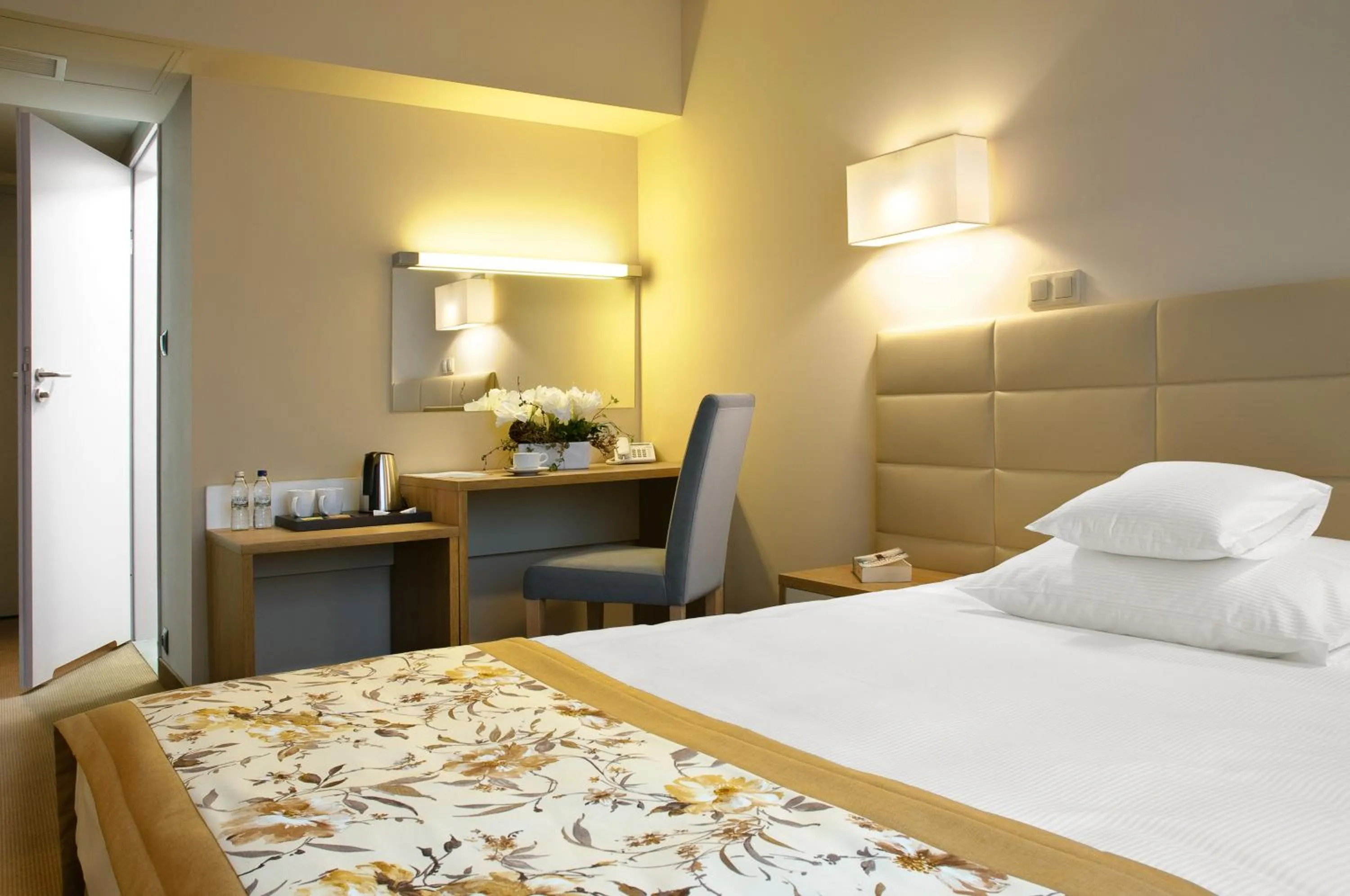 Photo of the whole room, Bed in Hotel Petropol