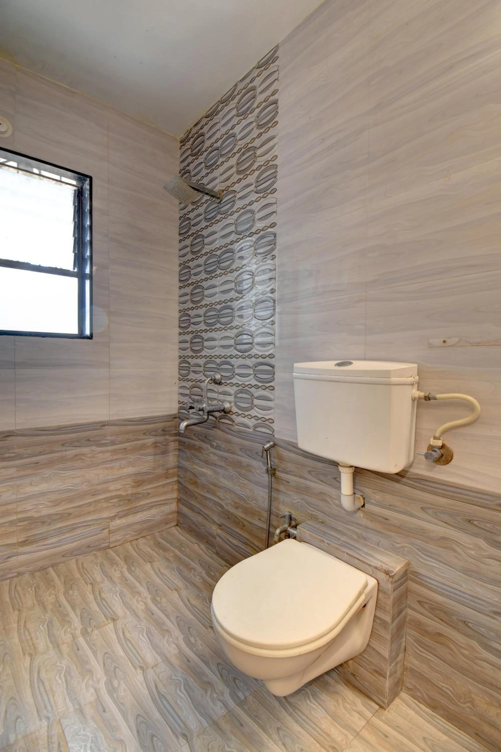 Toilet in Hotel Padmavati Palace, Mahabaleshwar