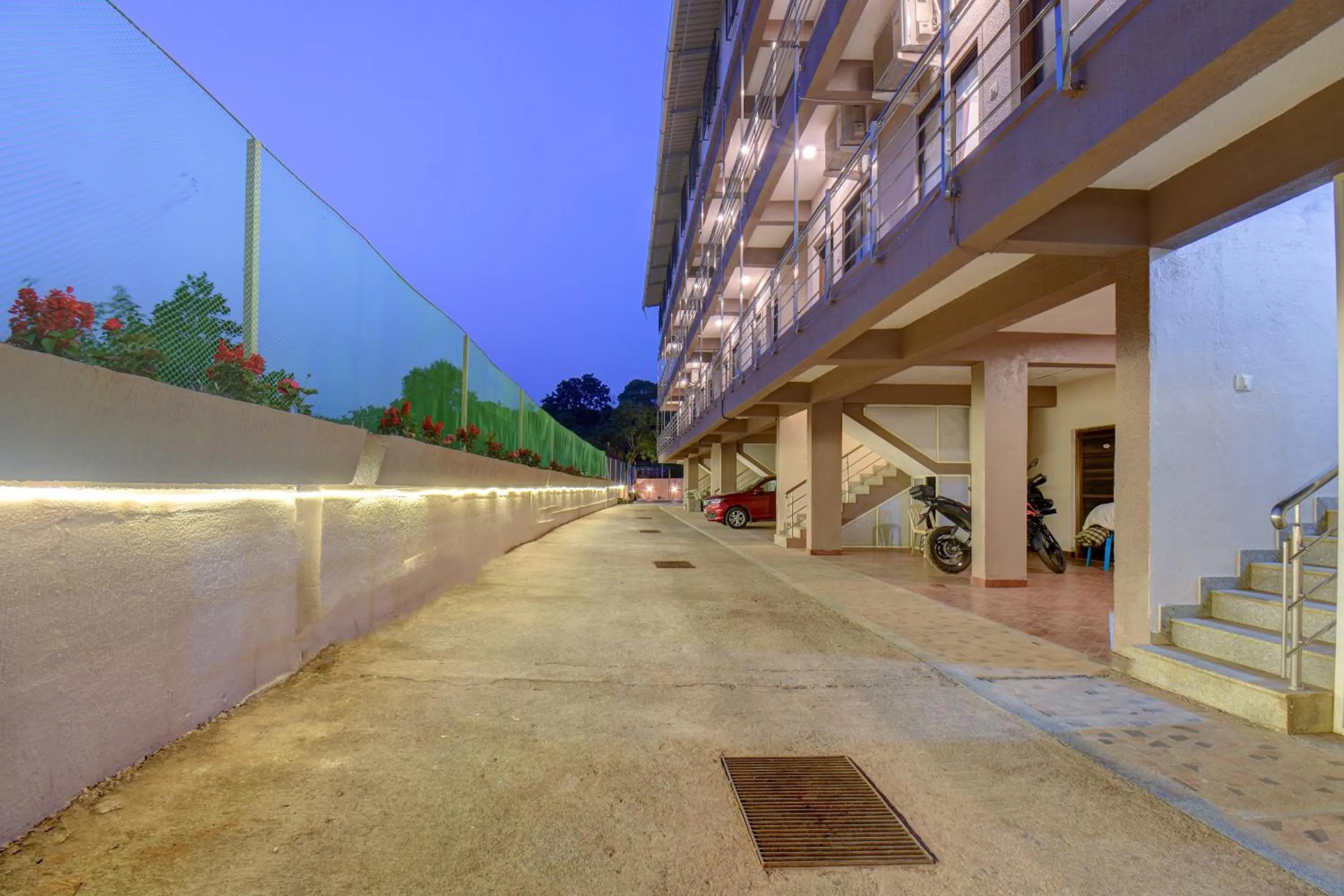 Facade/entrance in Hotel Padmavati Palace, Mahabaleshwar