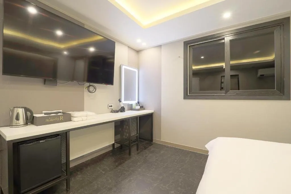 Bed in Daegu Hotel Rubato