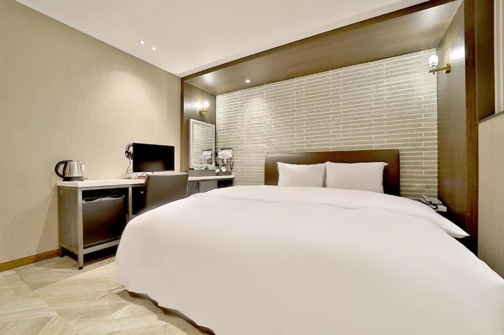 Bed in Daegu Hotel Rubato