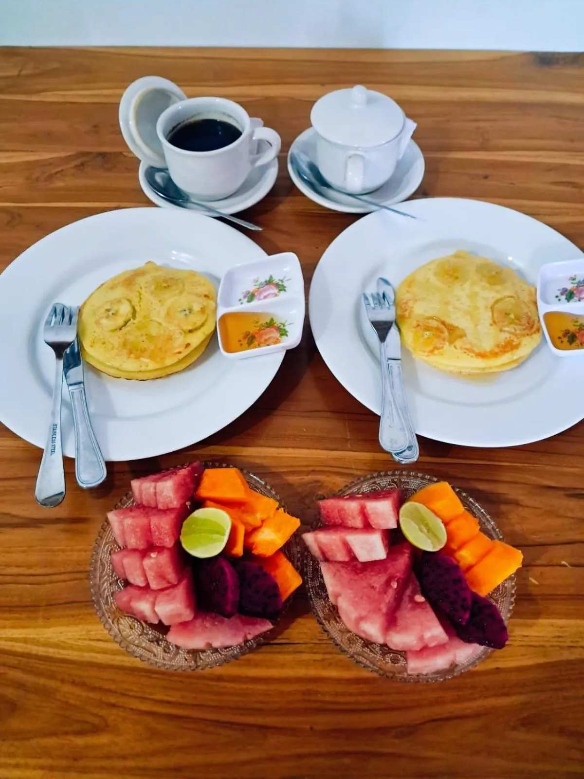 Breakfast in Kubuhill Sunset Bungalow