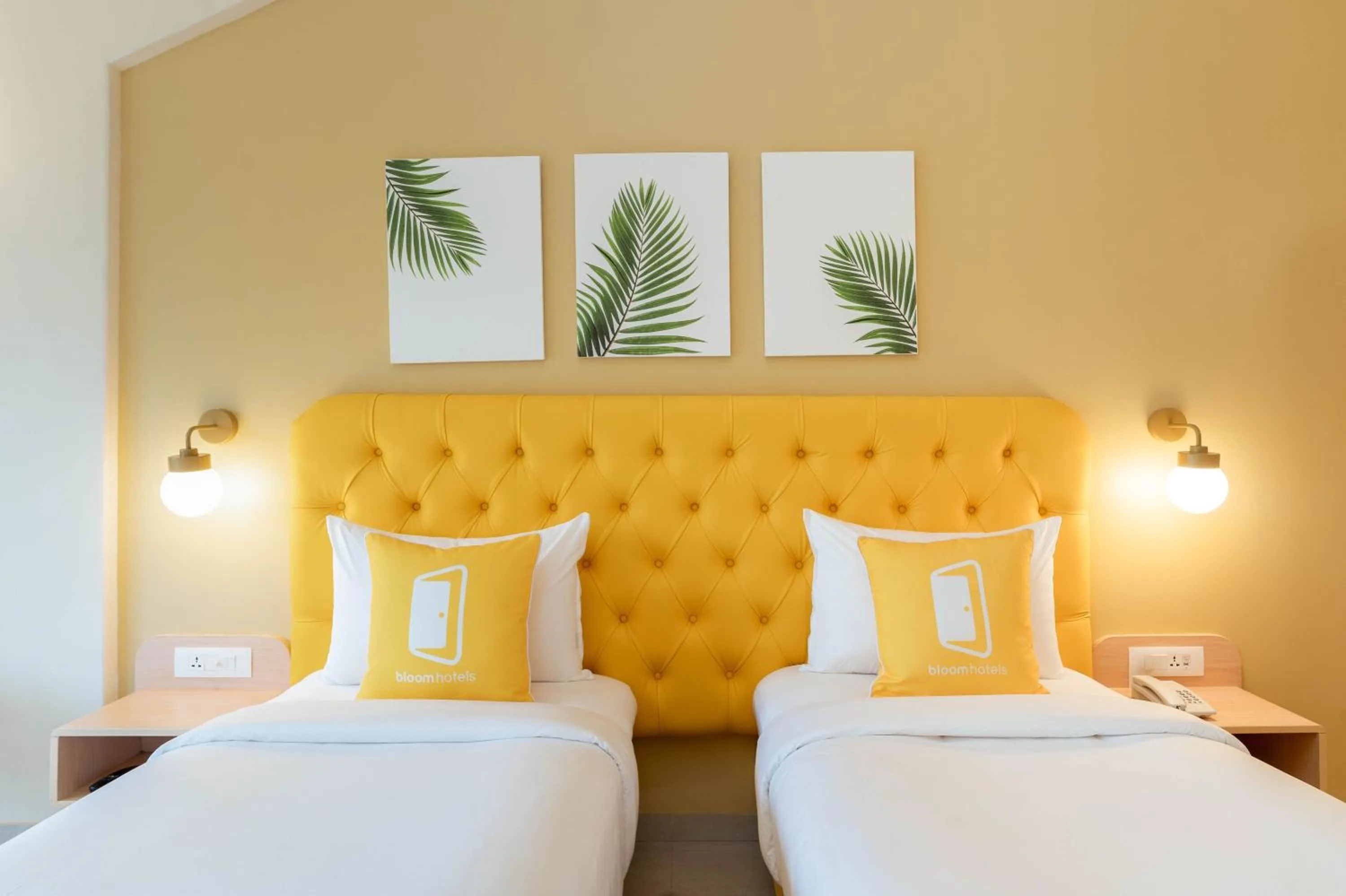 Bedroom, Bed in Bloom Hotel - Khandala