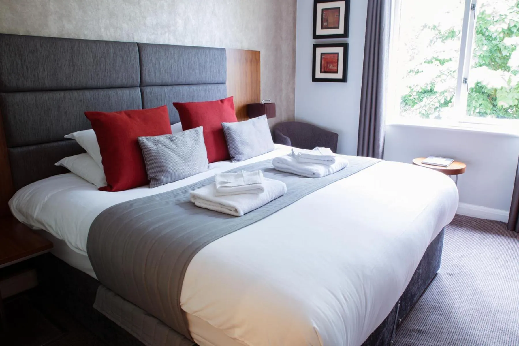 Photo of the whole room, Bed in The Fox & Goose Hotel