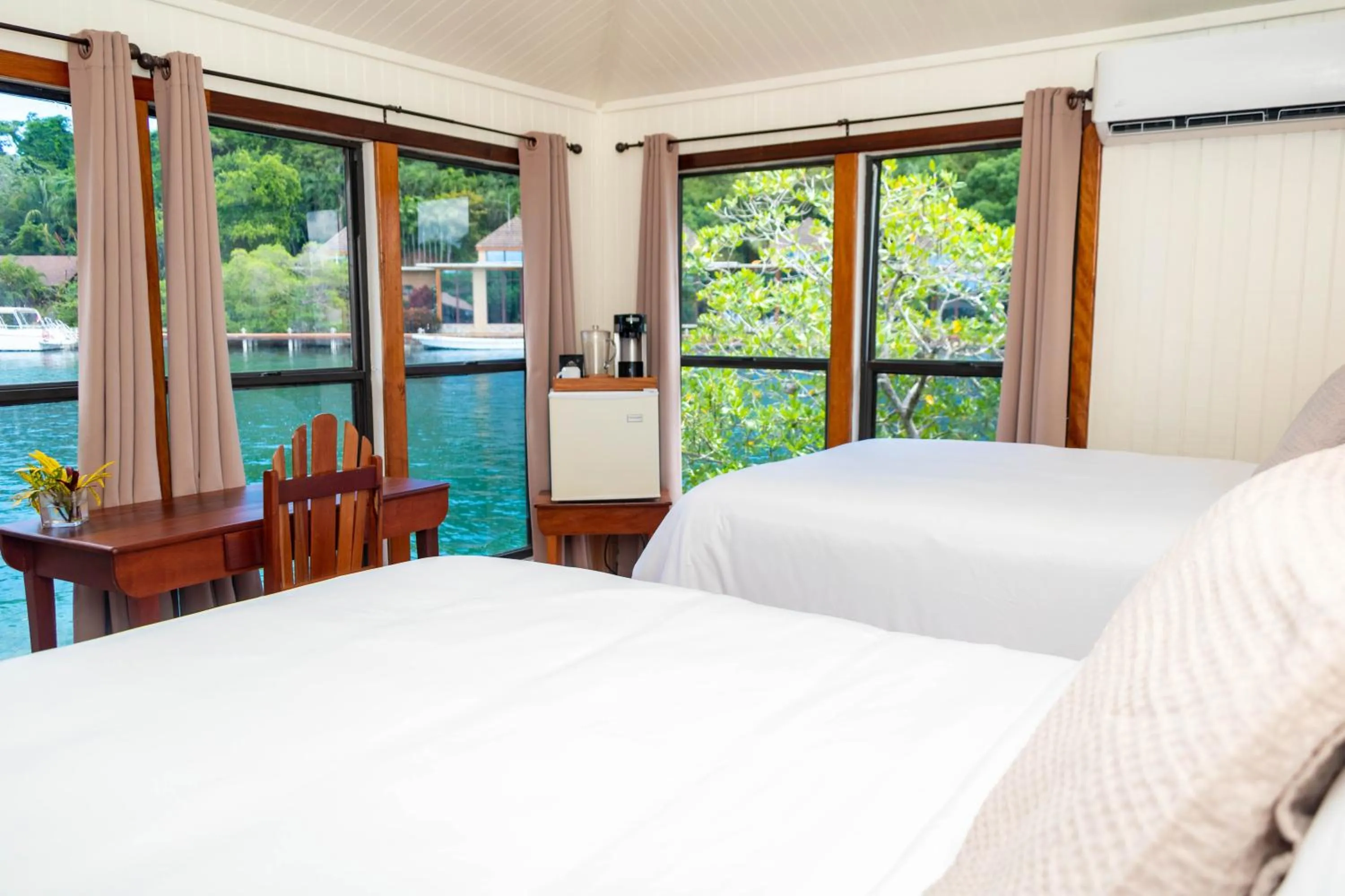 Bed in Anthony's Key Resort