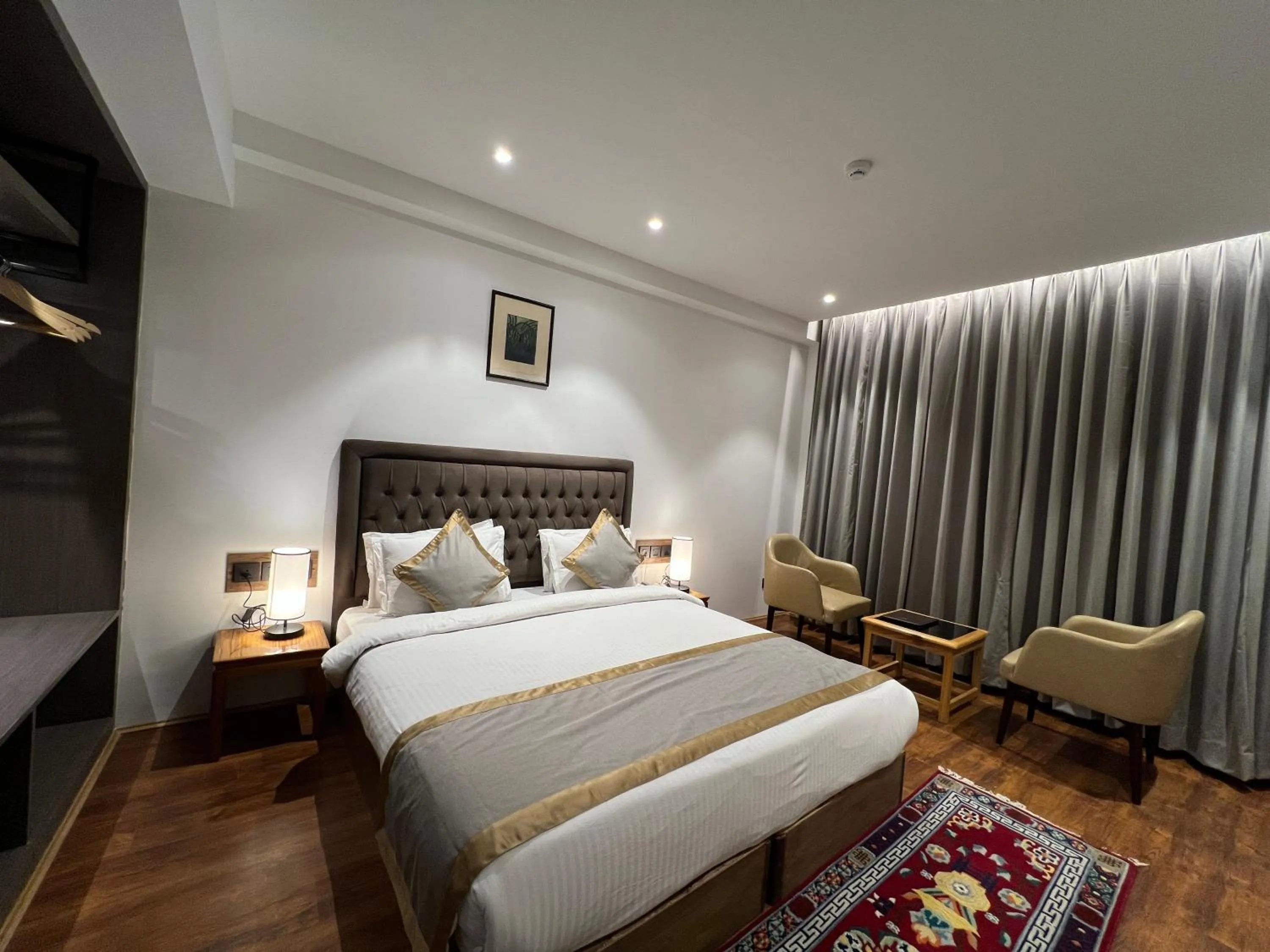 Bedroom, Bed in The Pangong