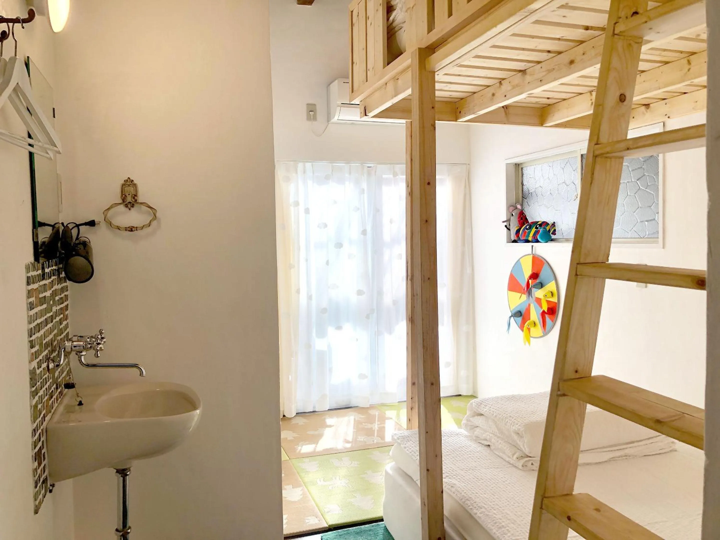 Photo of the whole room, Bed in Hostel Yume-Nomad Kobe