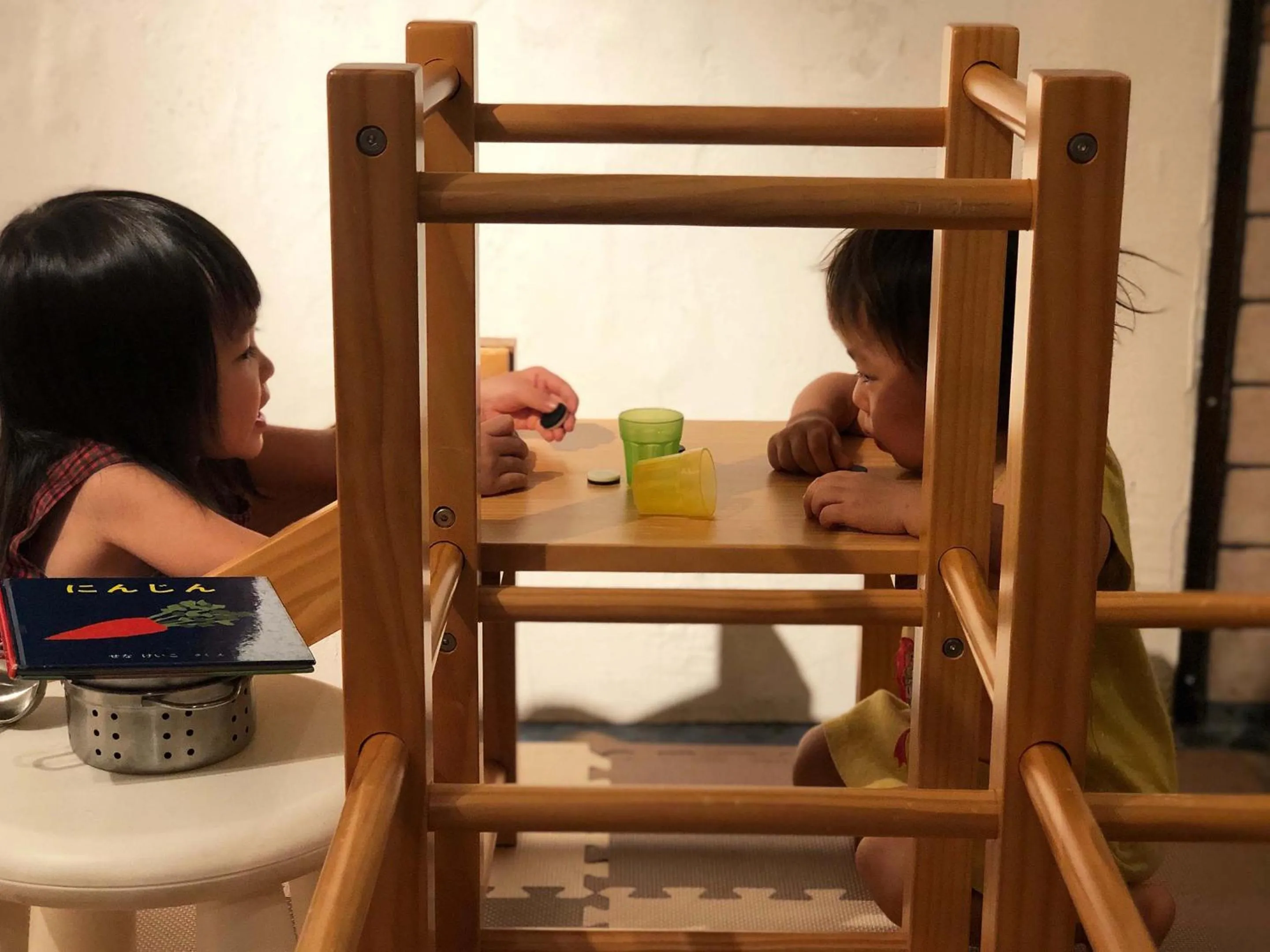 children in Hostel Yume-Nomad Kobe