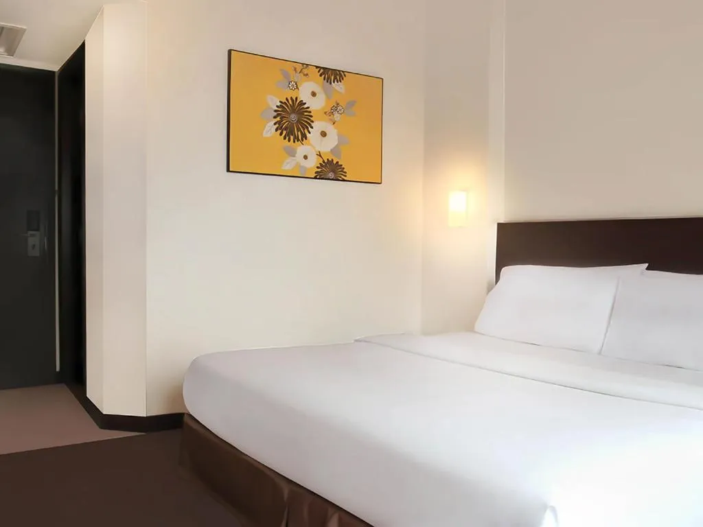 Bed in Hotel Summer View