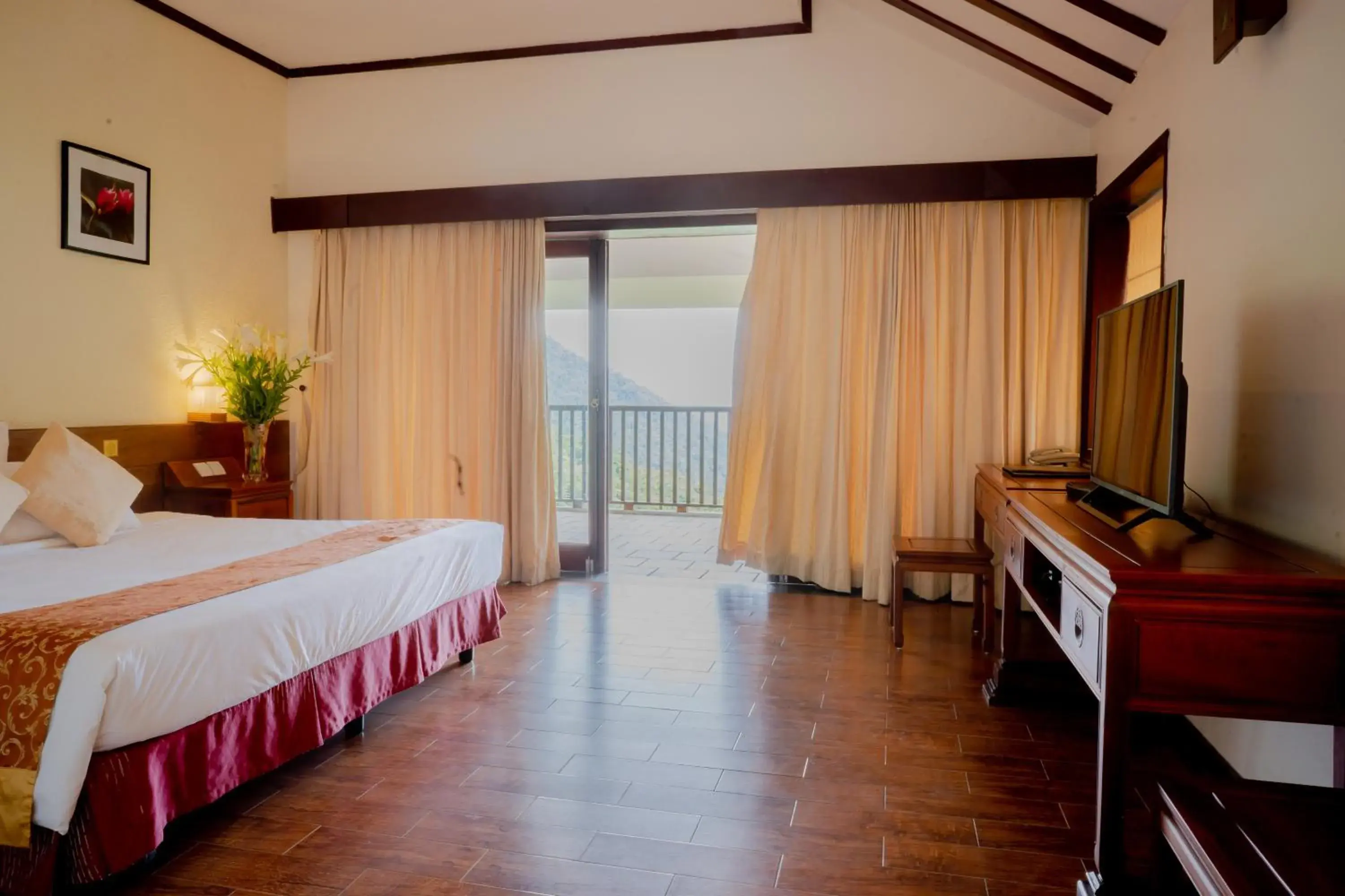 Double Room with Mountain View in Belvedere Tam Dao Resort Double Room with Mountain View in Belvedere Tam Dao Resort