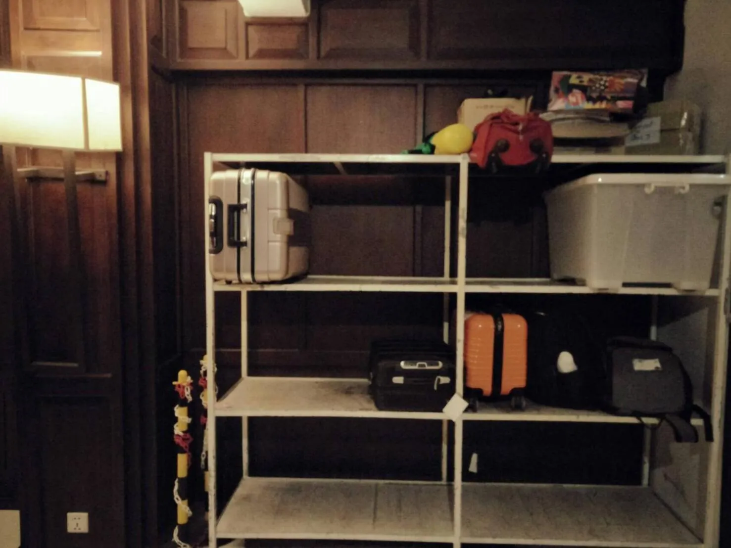 wardrobe in Chiang Roi 7 Days Inn