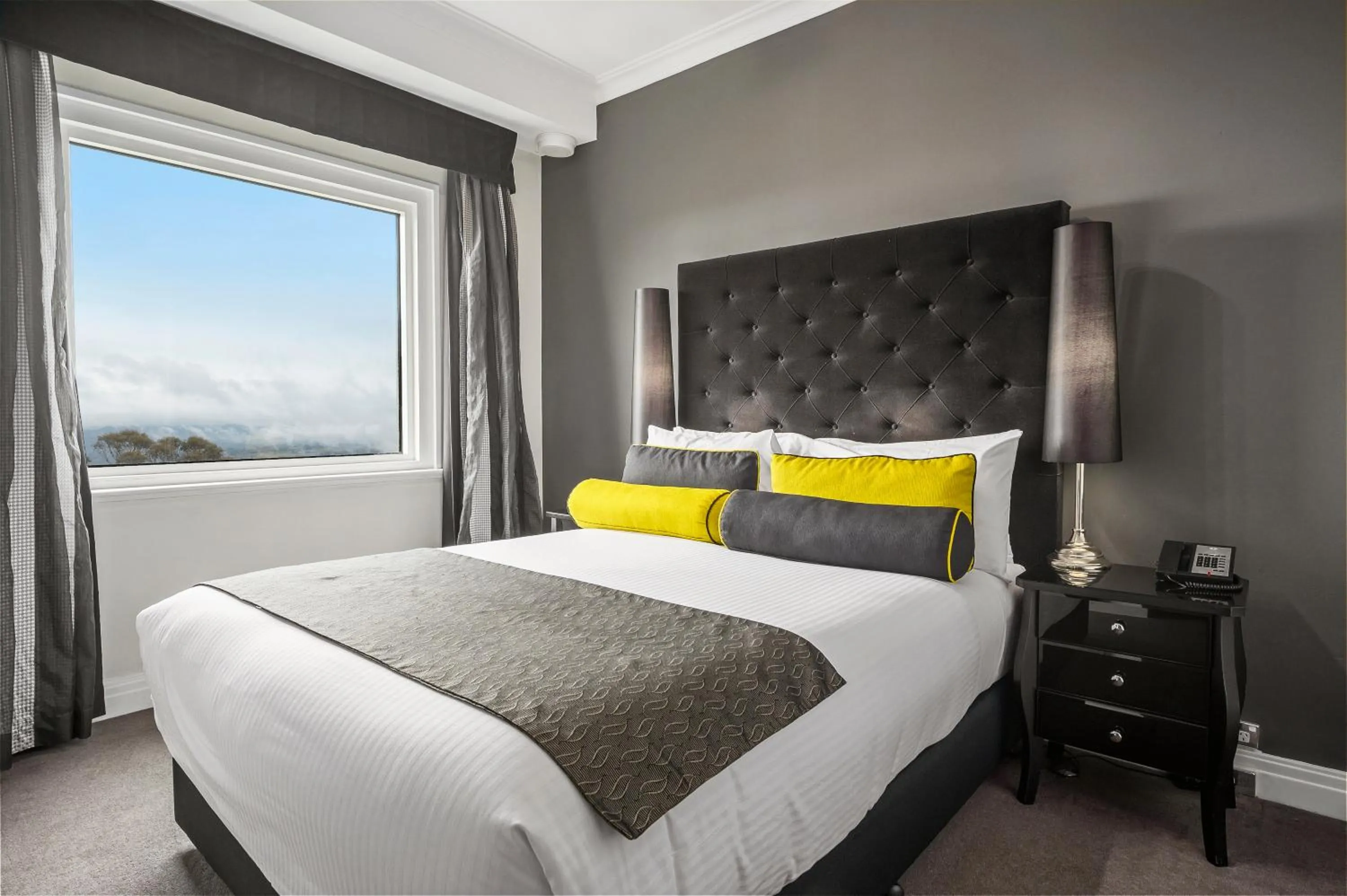 Bedroom, Bed in Hydro Majestic Blue Mountains