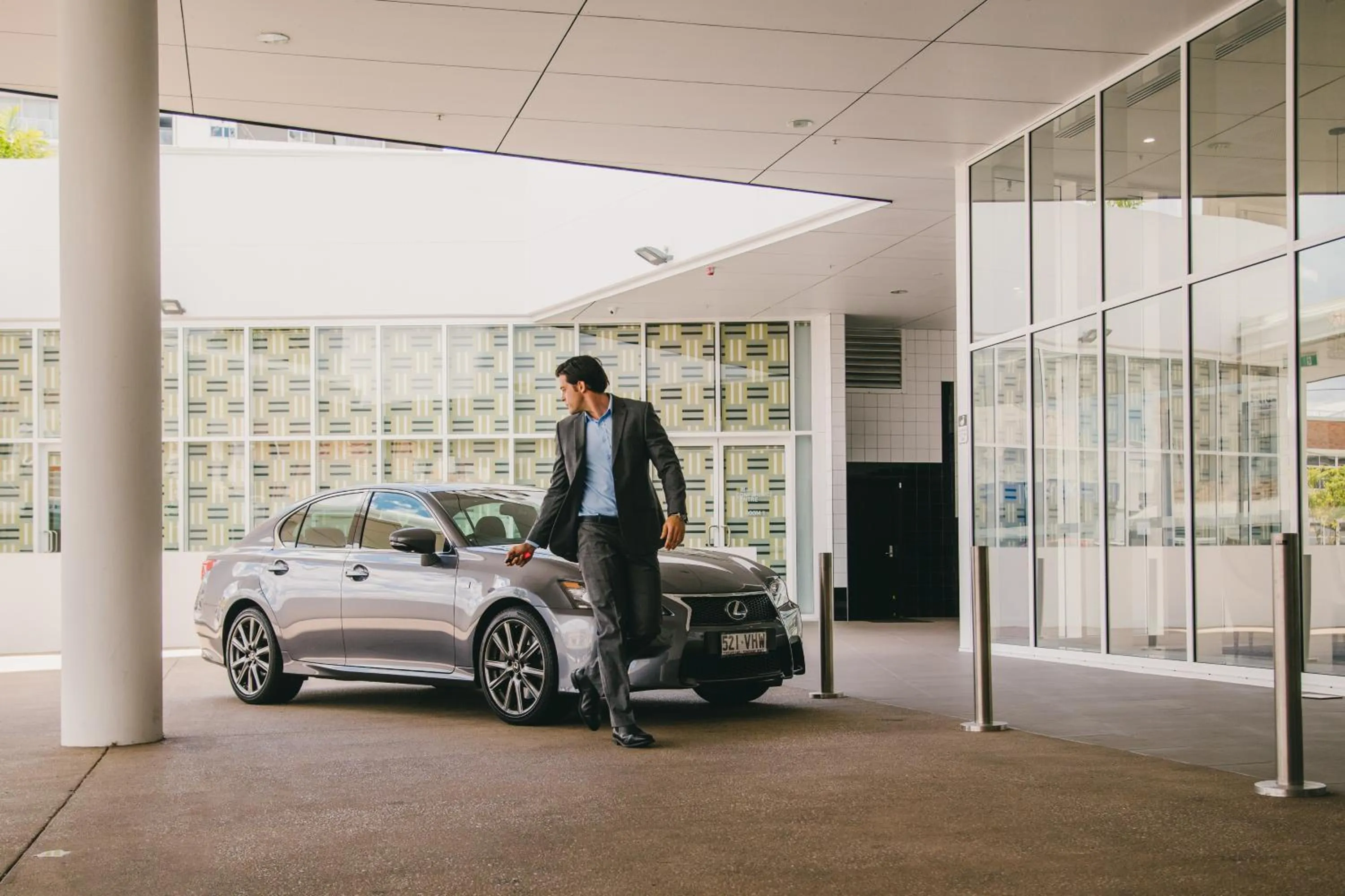 Facade/entrance in Empire Apartment Hotel Rockhampton