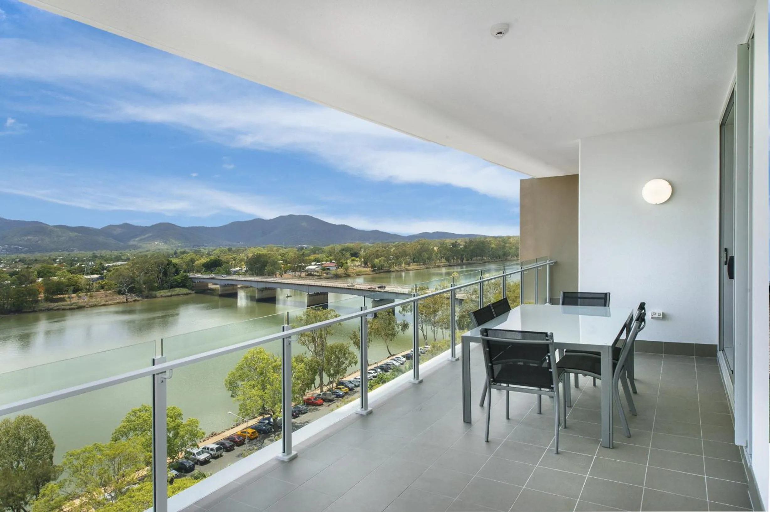Balcony/Terrace in Empire Apartment Hotel Rockhampton