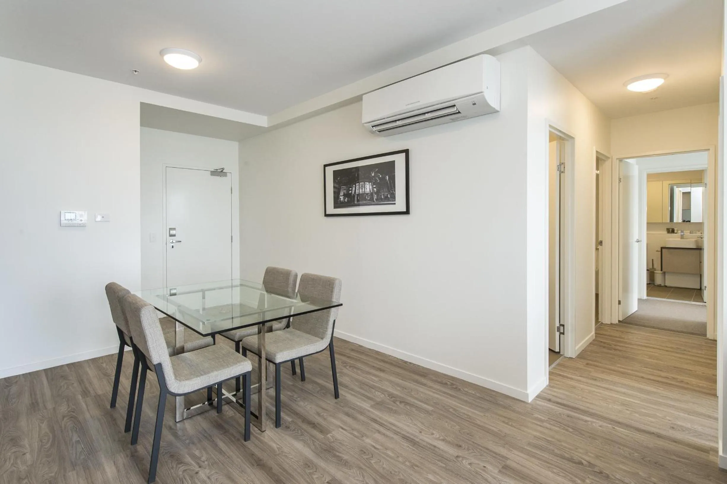 Dining area in Empire Apartment Hotel Rockhampton