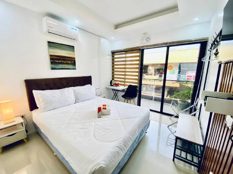 Bedroom, Bed in Marketpoint Hotel