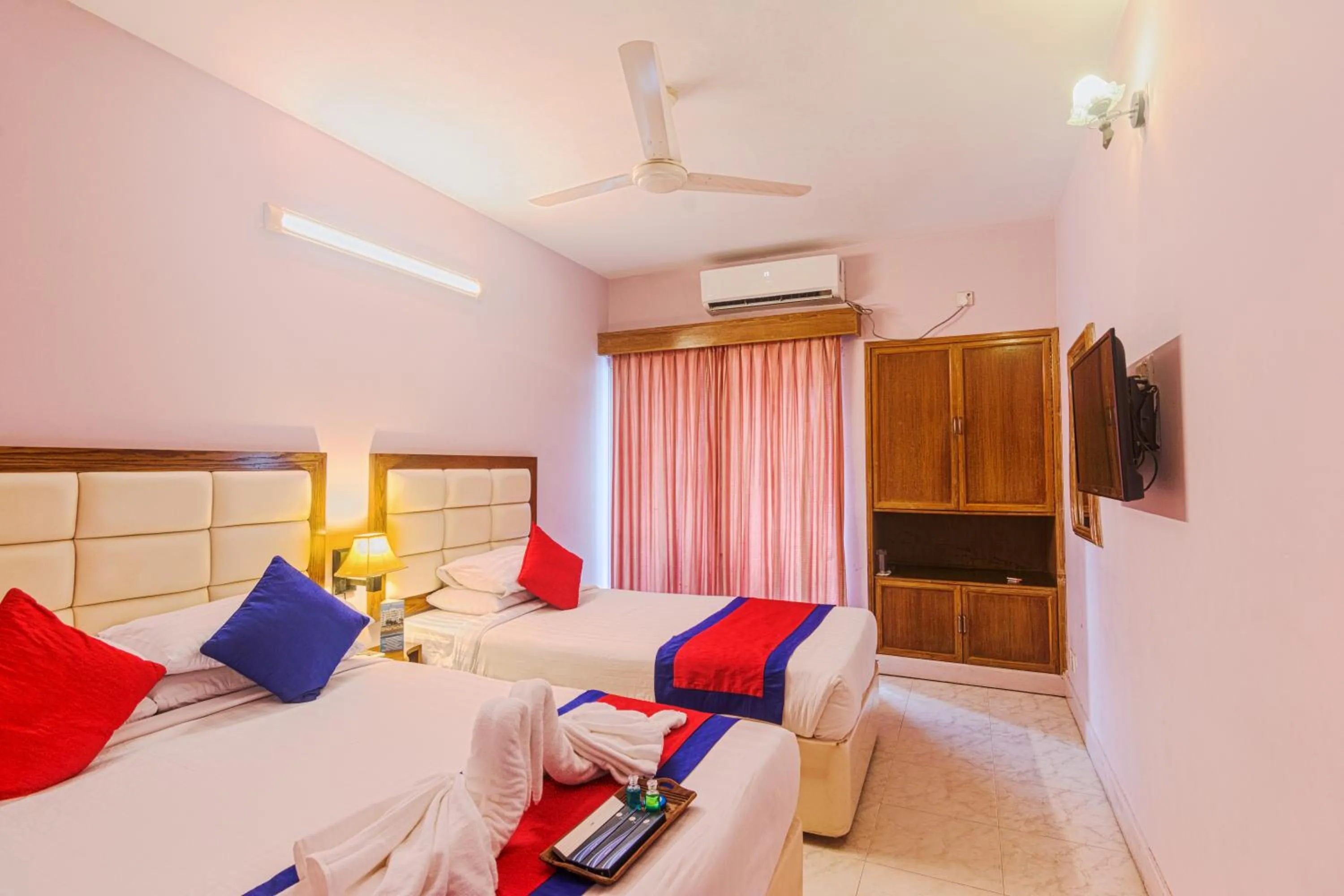 Bed in Hotel Sea Crown