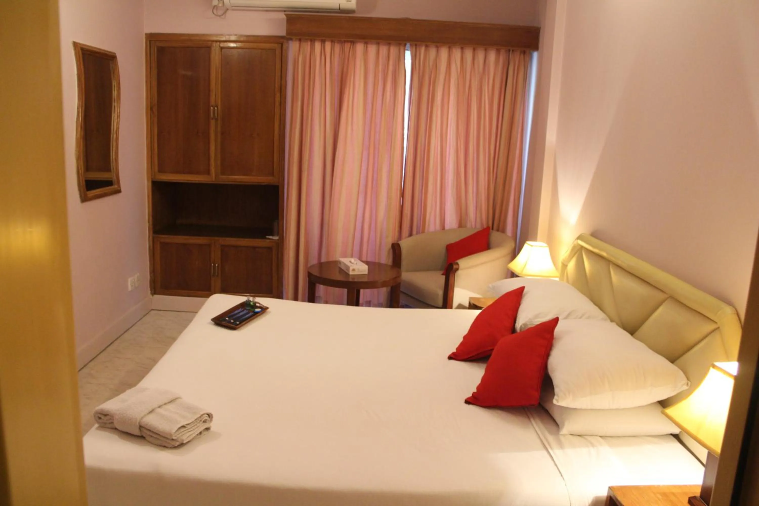 Bed in Hotel Sea Crown