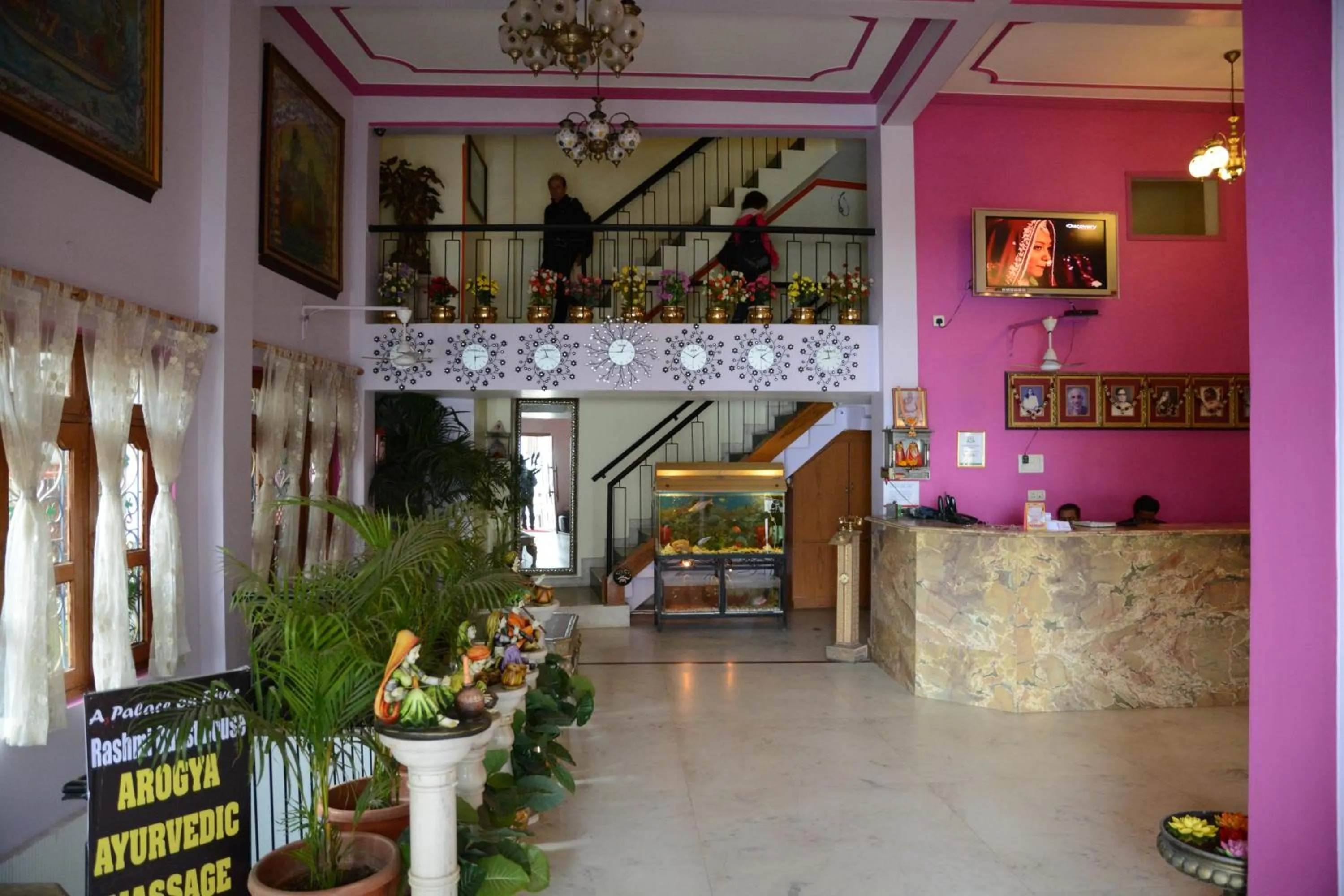 Lobby or reception in A Palace on River ( Rashmi Guest House )