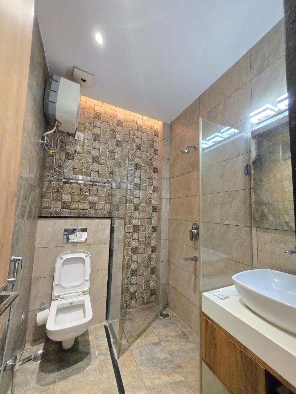 A Palace on River ( Rashmi Guest House )