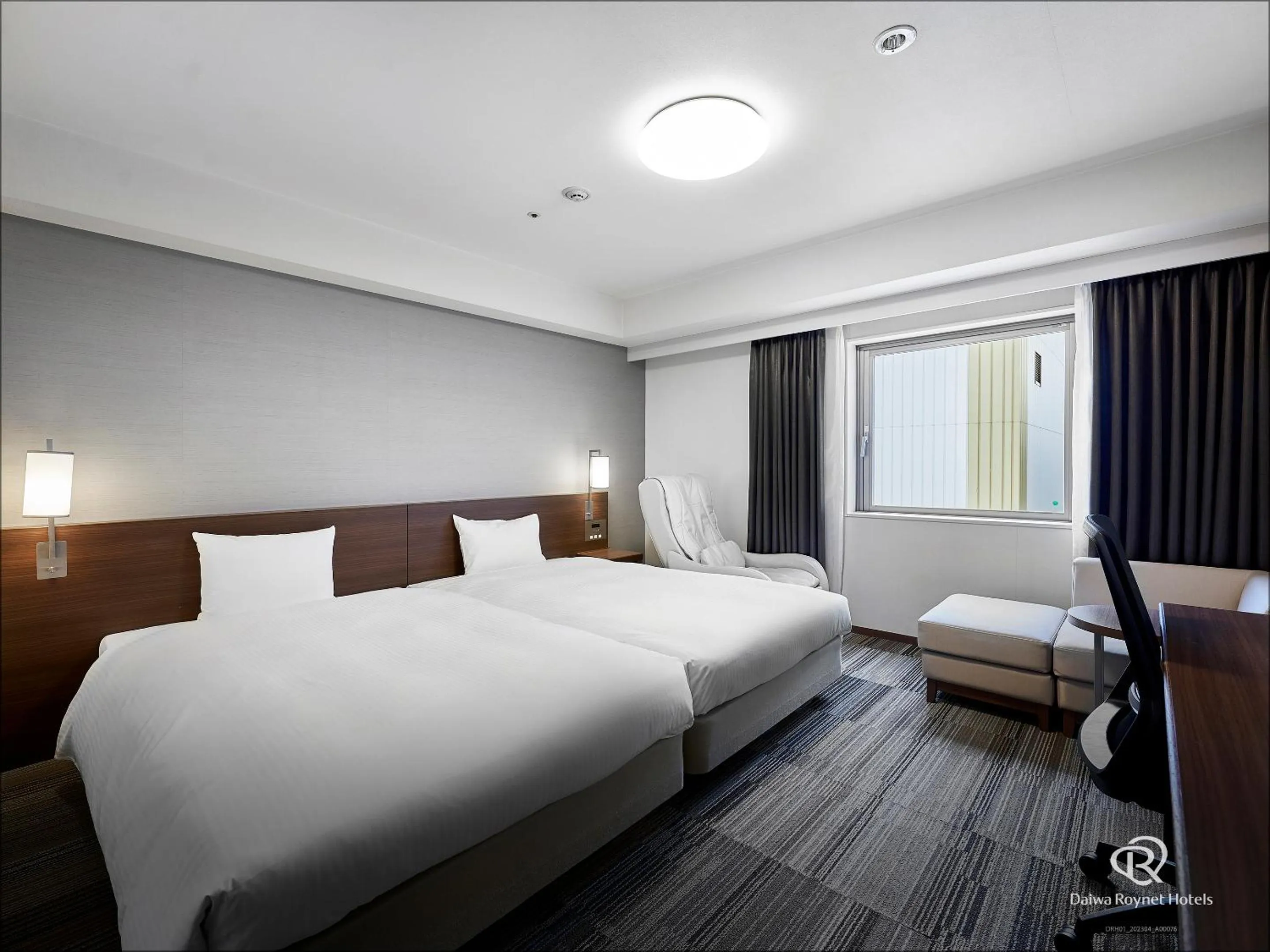 Bed in Daiwa Roynet Hotel Sendai