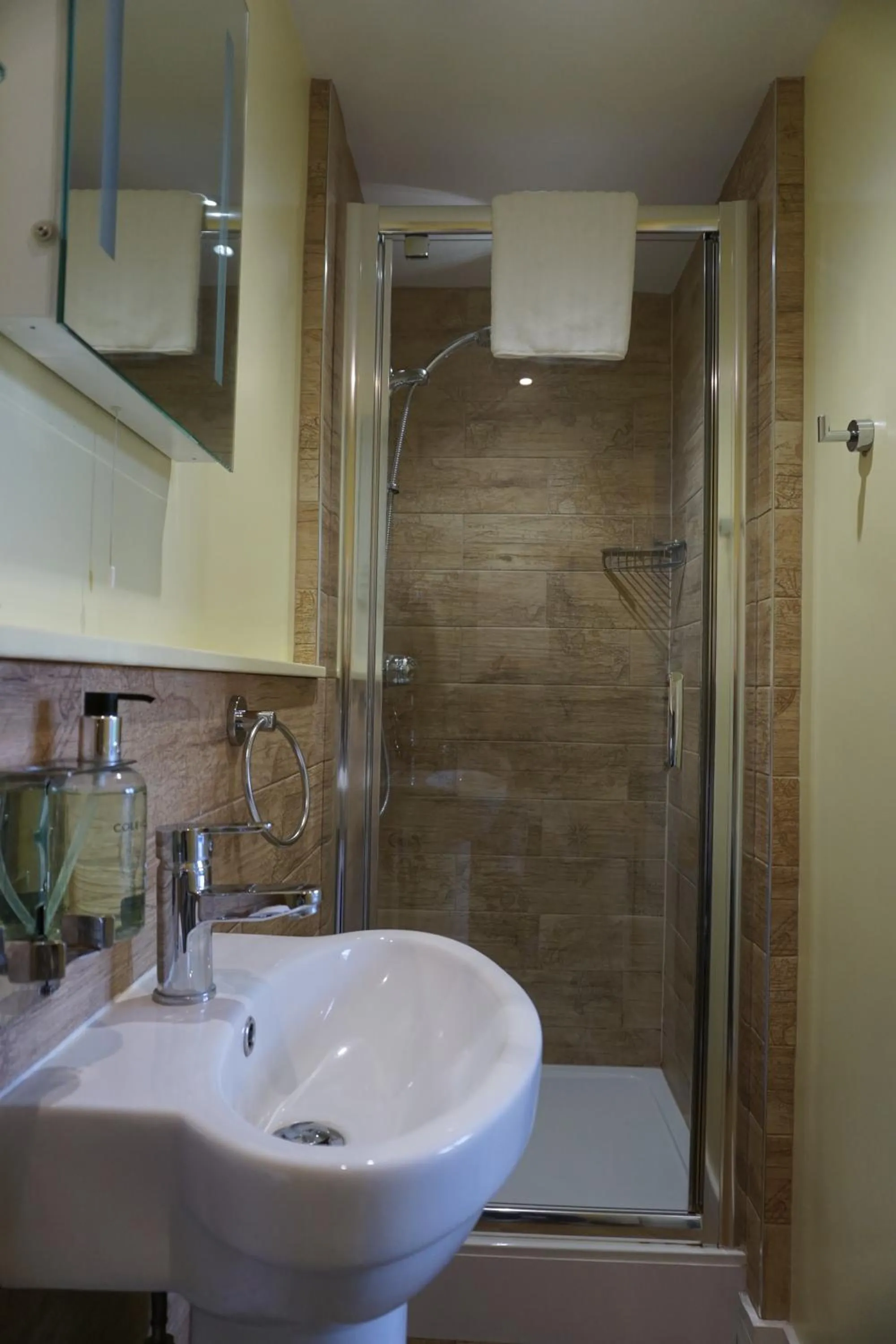 Shower in Durdle Door Hotel