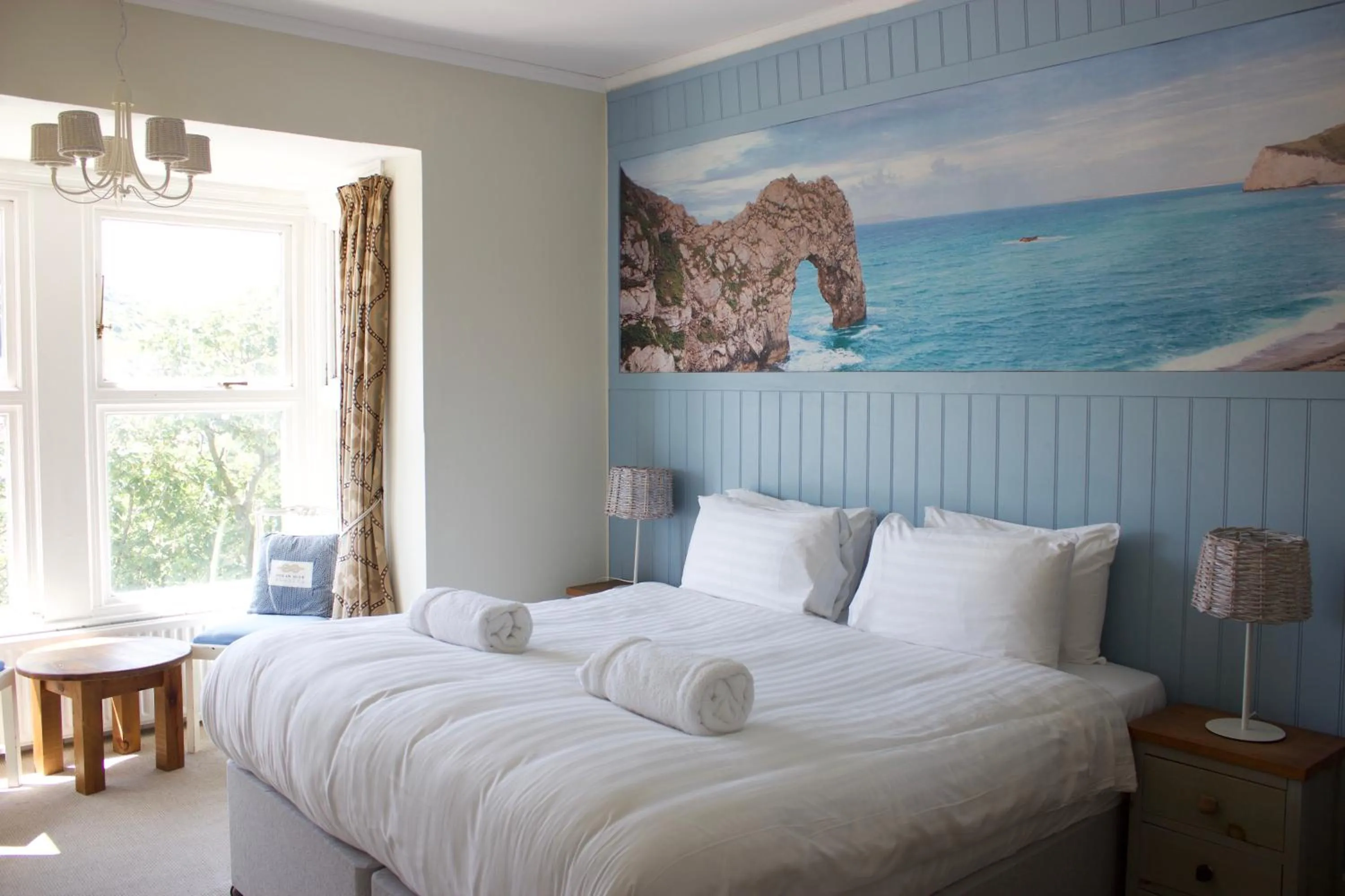 Bedroom, Bed in Durdle Door Hotel