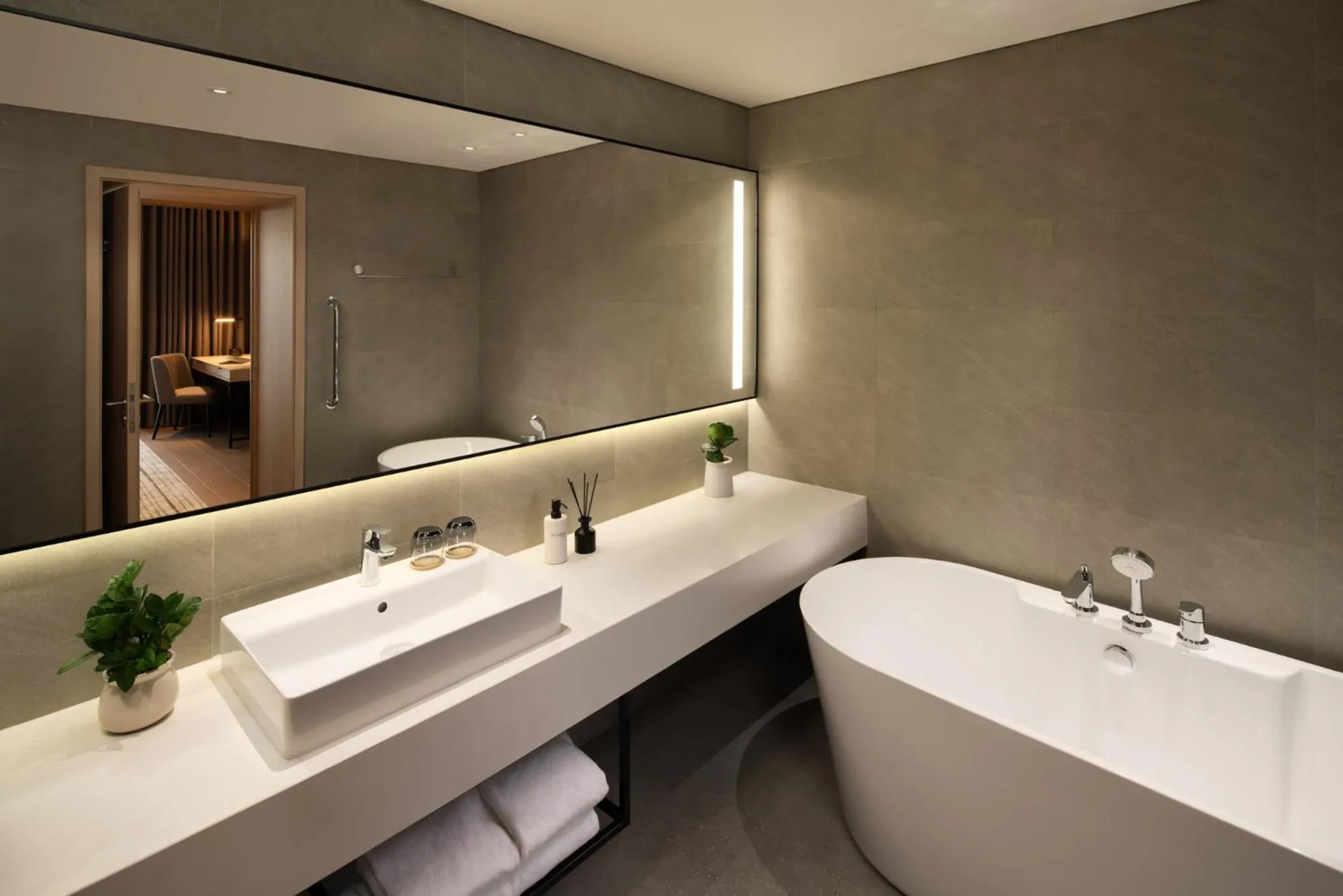 Bathroom in Modena by Fraser Vinh Yen