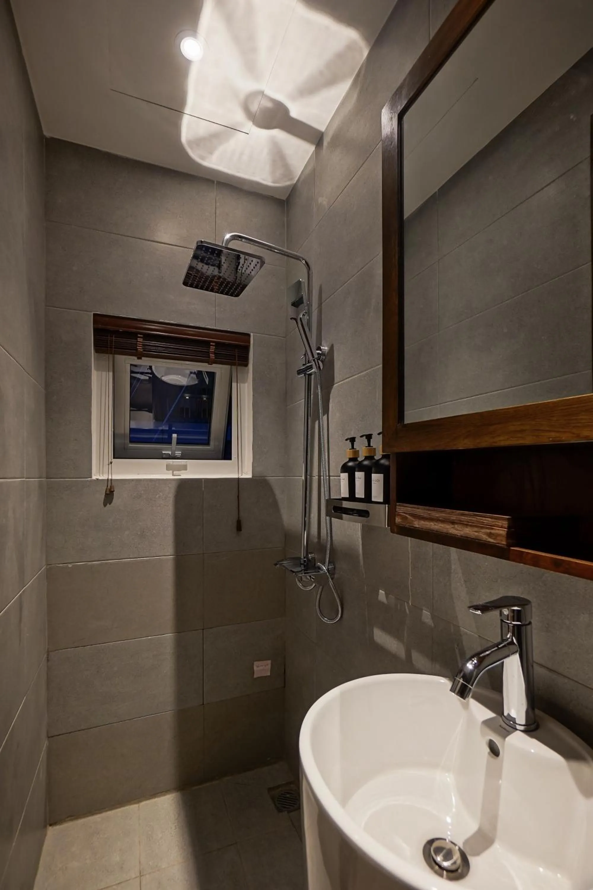 Toilet in Nexus House Nguyen Binh Khiem - Near Saigon Zoo & Botanical Gardens