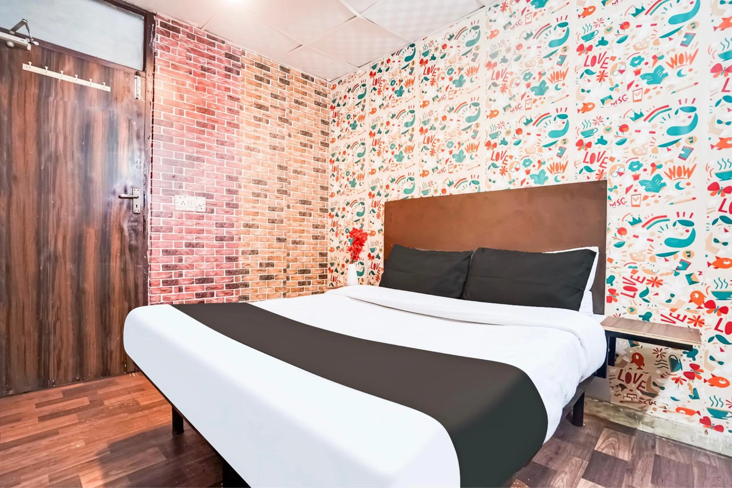 Bedroom, Bed in HOTEL O ELITE STAY