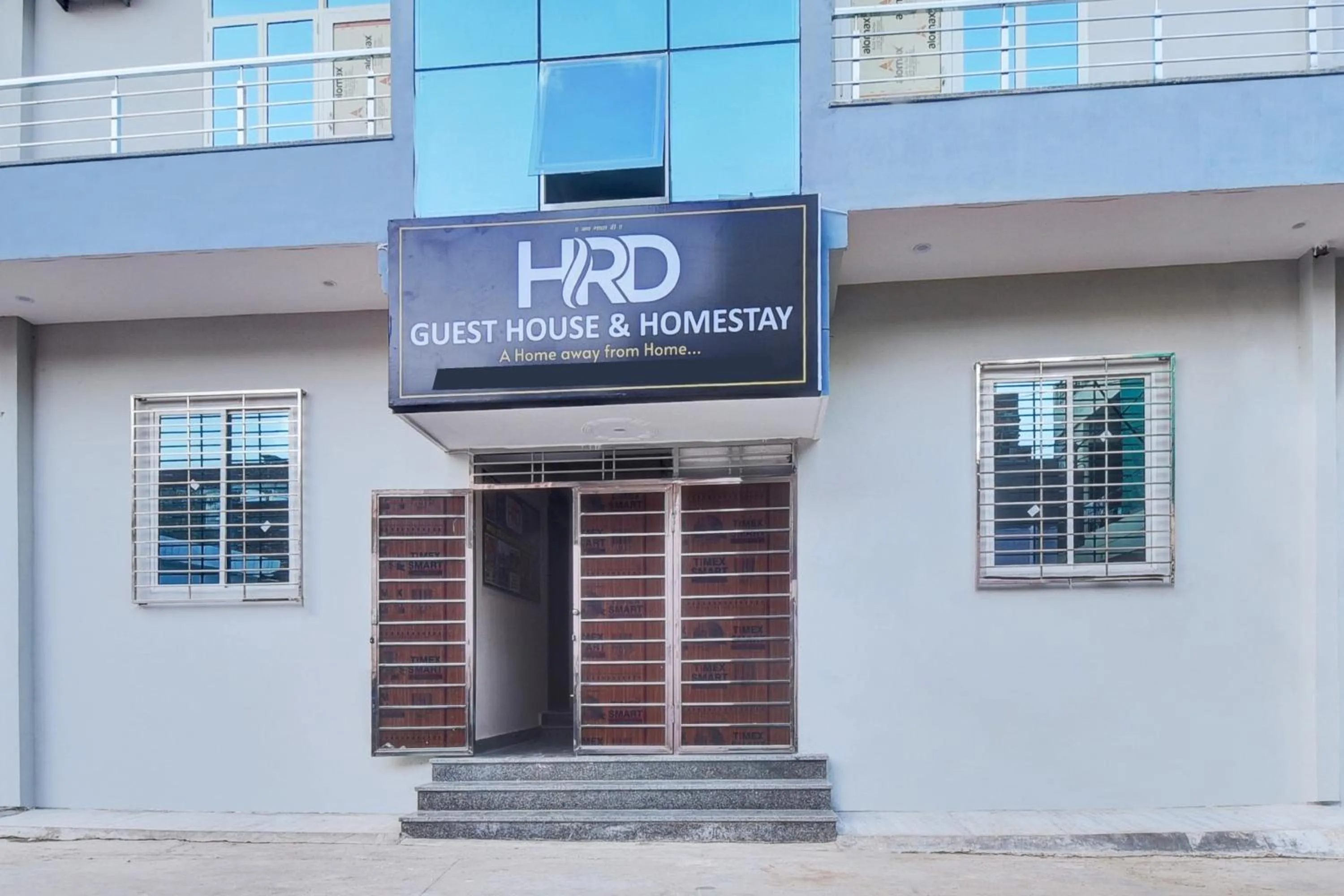 Facade/entrance in Hotel O HRD Guest House & Homestay