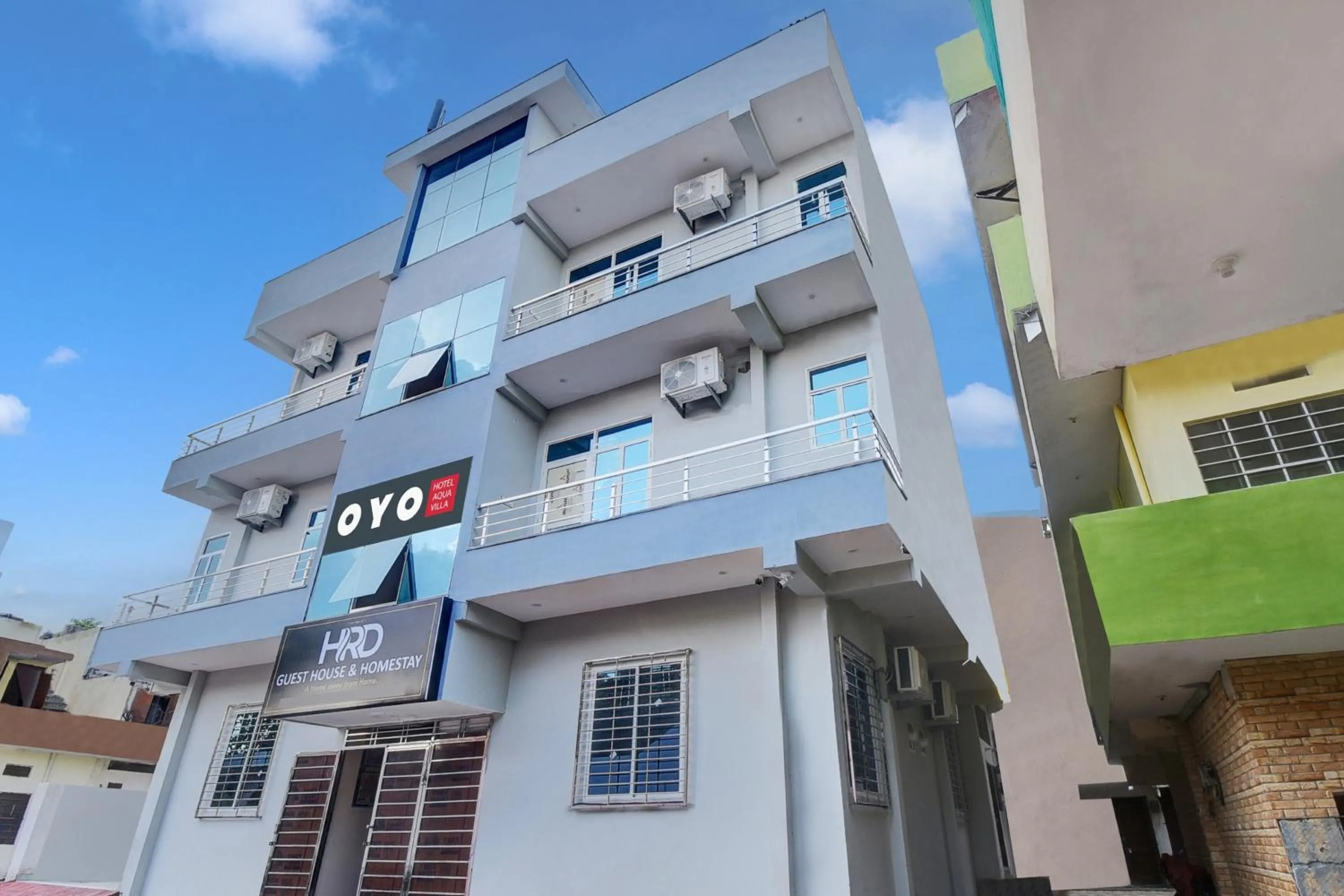 Facade/entrance in Hotel O HRD Guest House & Homestay