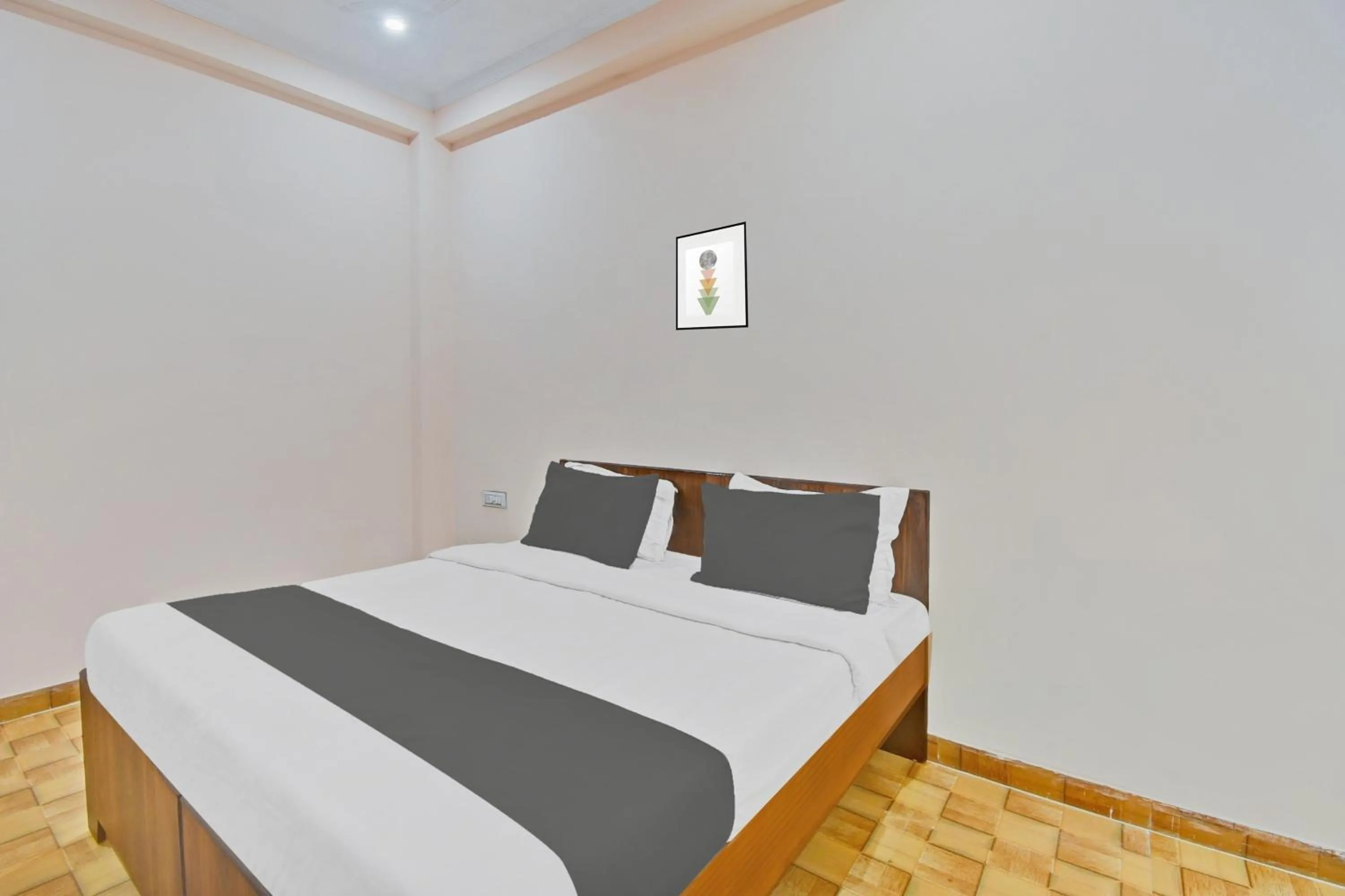 Bedroom, Bed in Hotel O HRD Guest House & Homestay