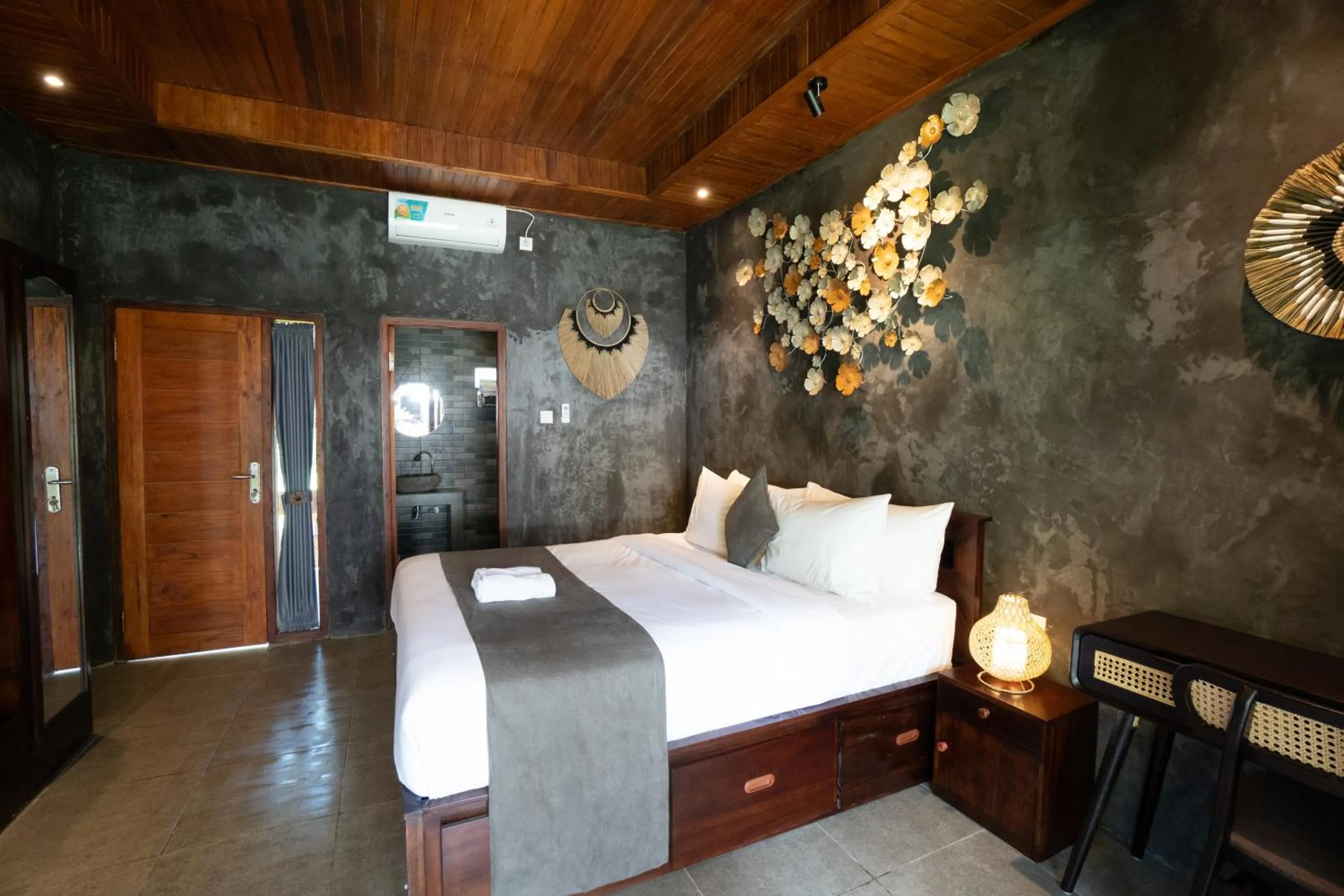 Bed in Puri Kurnia Ayu