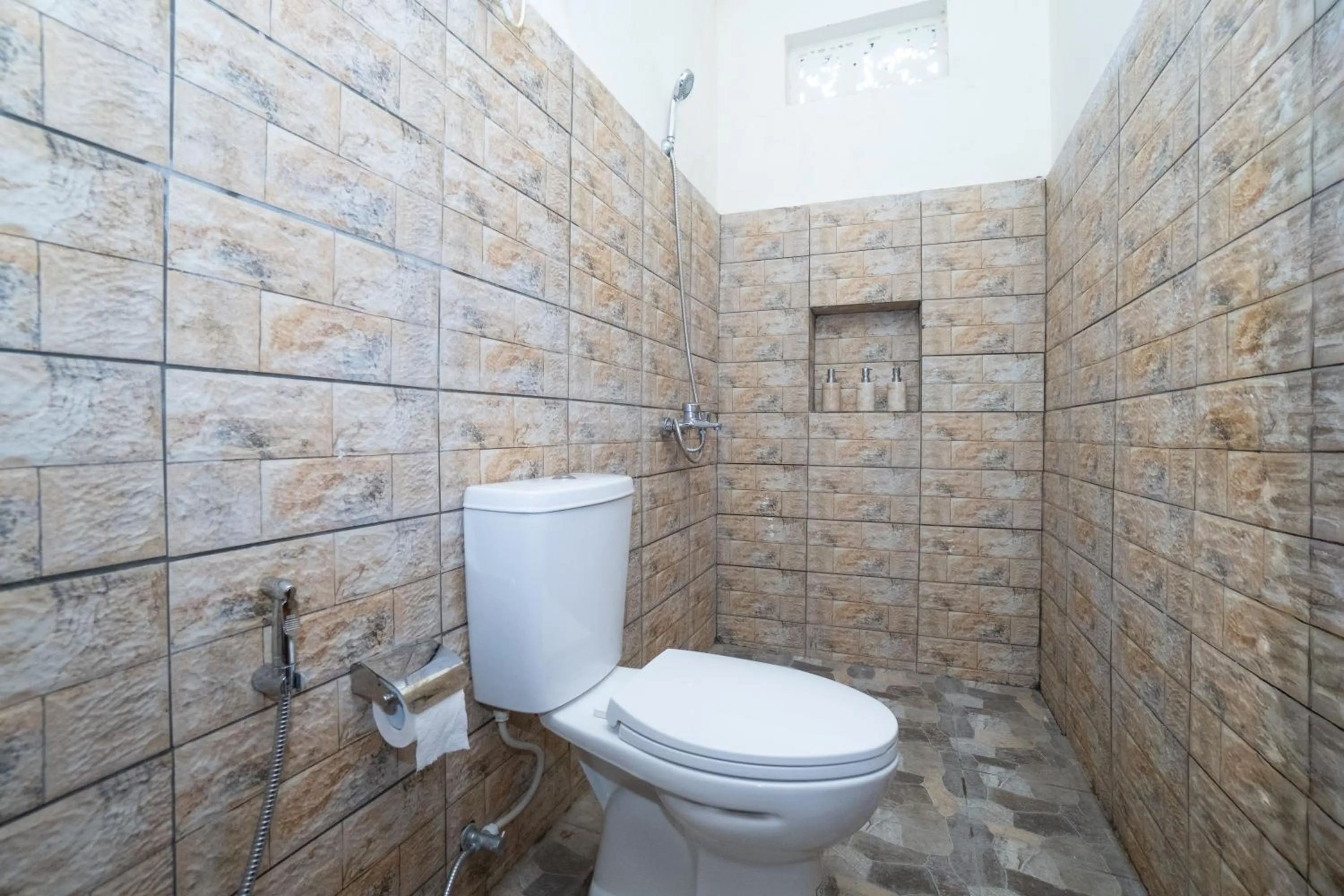 Shower in Puri Kurnia Ayu