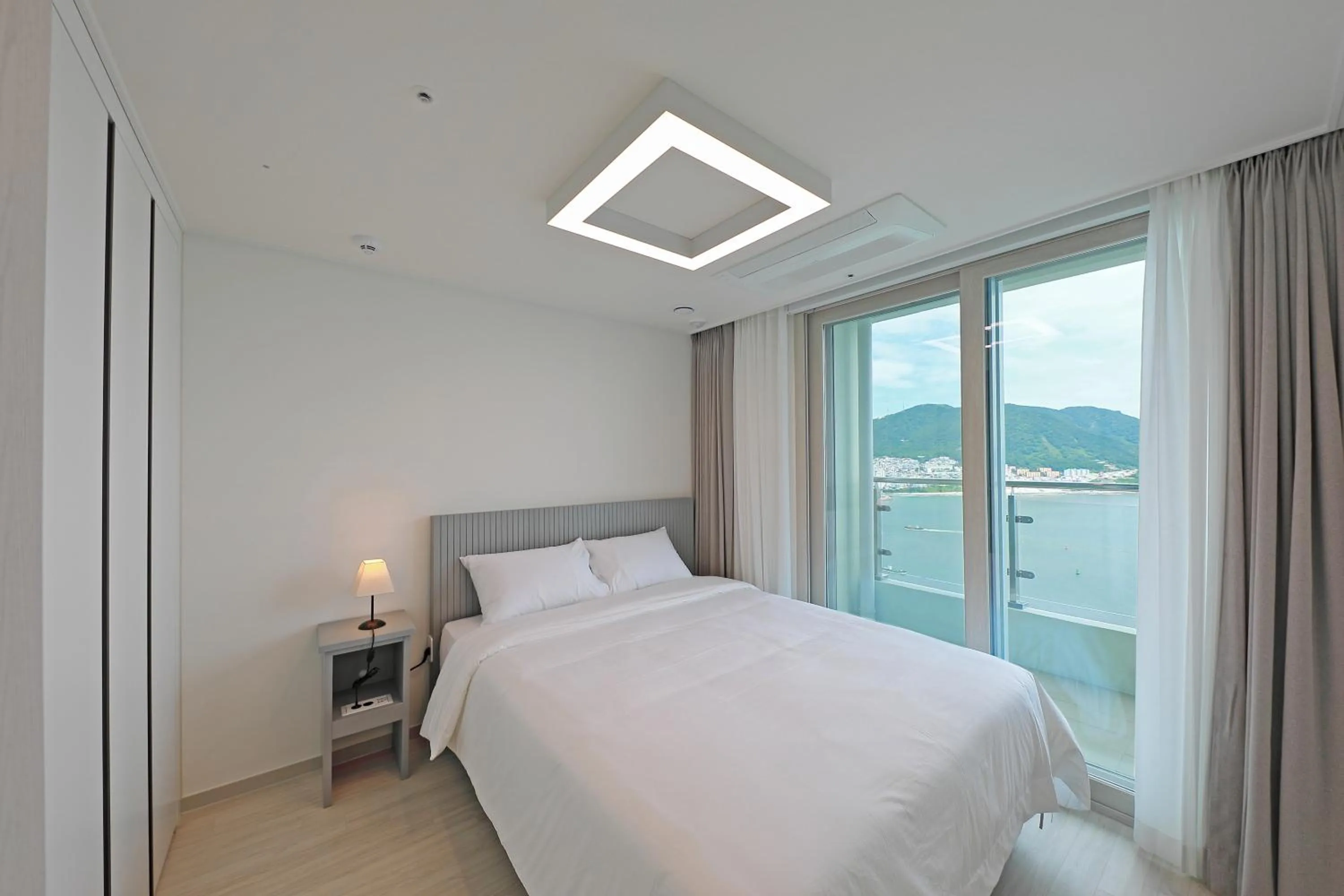 Bed in Elmomento Songdo