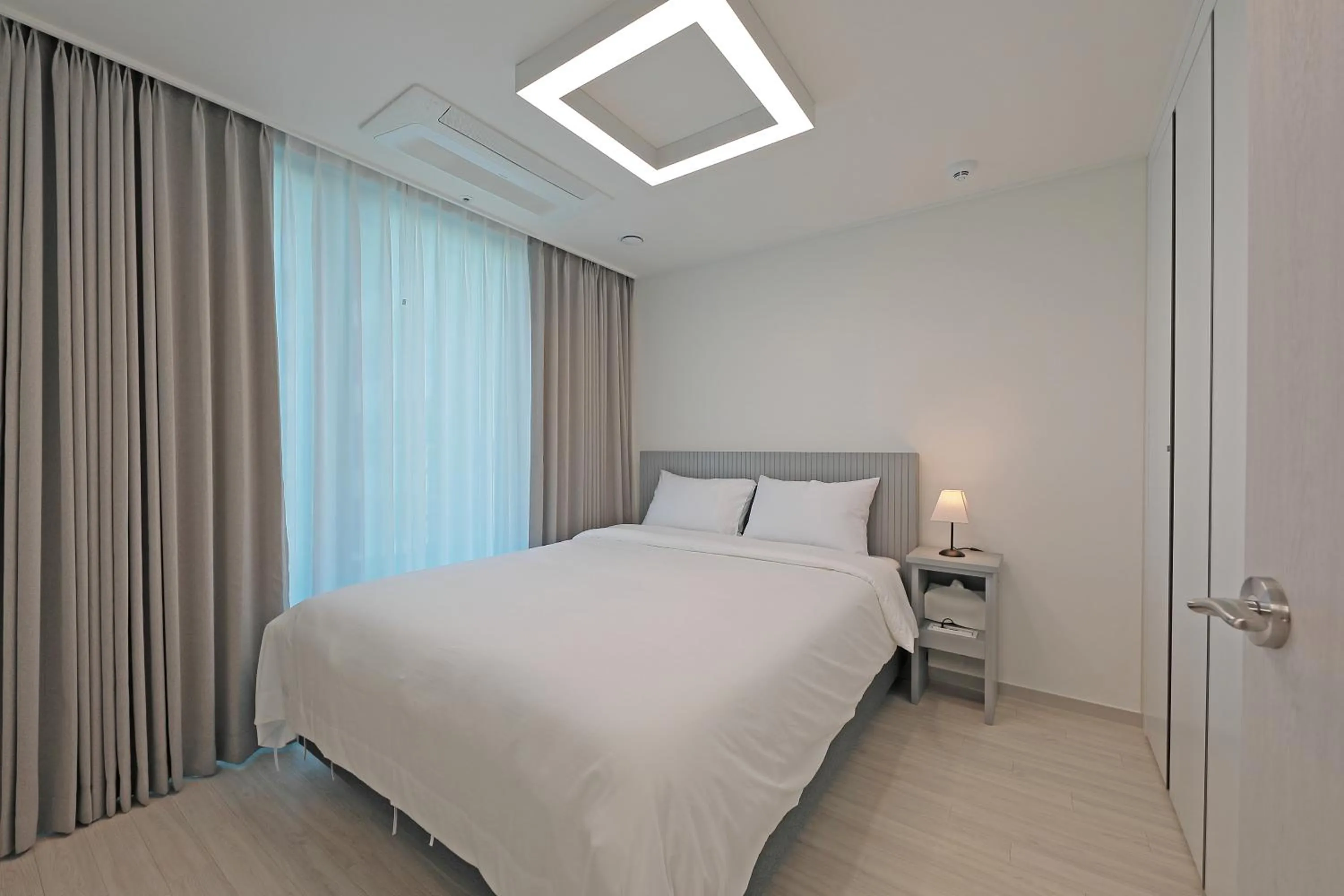 Bed in Elmomento Songdo
