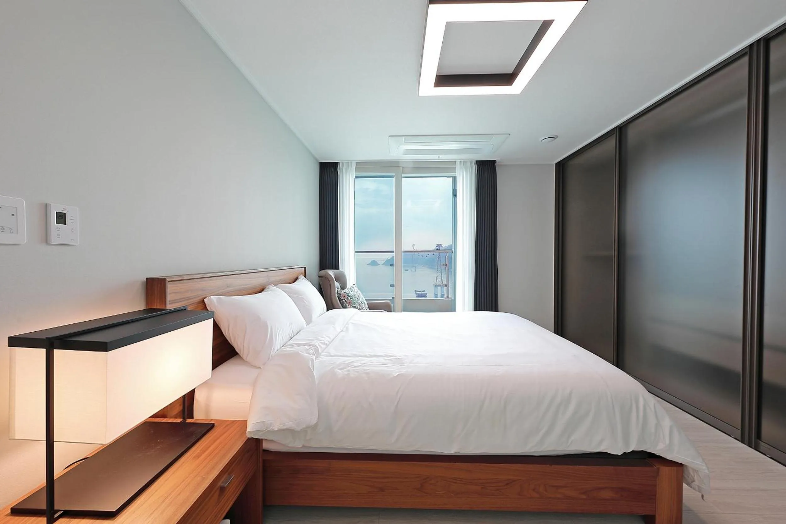 Bed in Elmomento Songdo