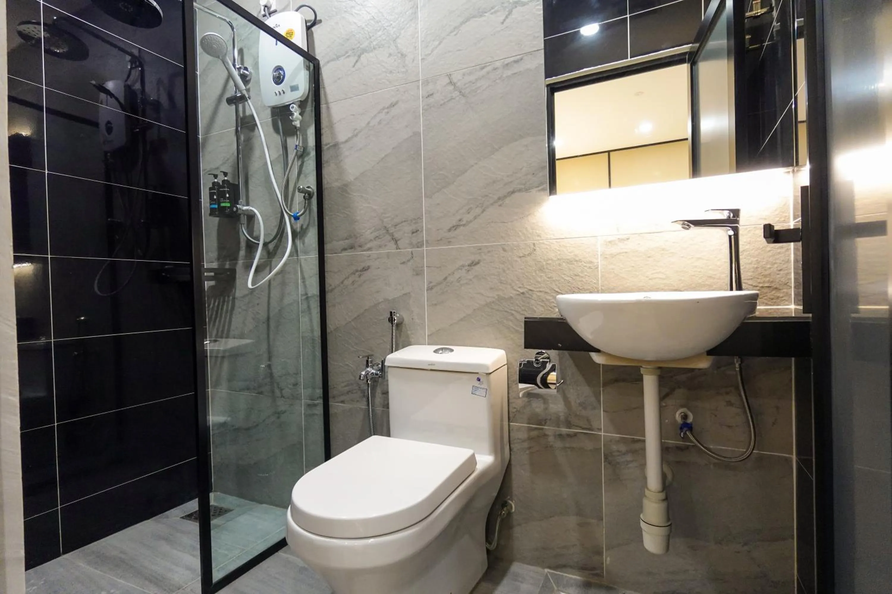 Standard King Room without Window in Merits Hotel Cameron Highlands